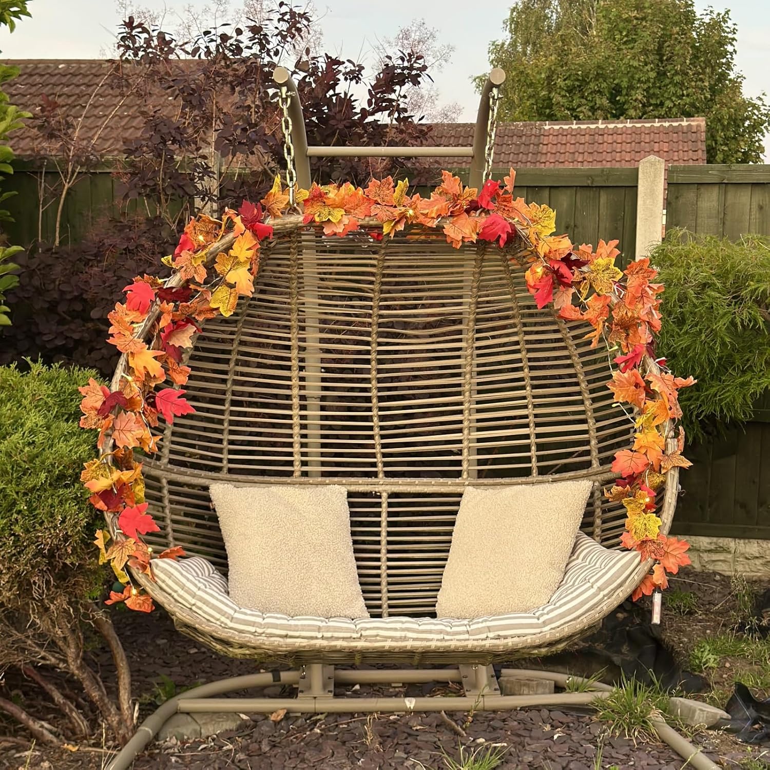 CQURE 24 Pack Fall Leaf Garland, Total 142Ft Artificial Maple Leaf Garland Fall Leaves Autumn Hanging Vines Maple Leaves Thanksgiving Decor for Home Fireplace Party