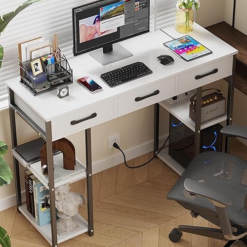 Miniatura 4 de Escritorio pequeño para computadora de 43 pulgadas, escritorio de oficina con tomas de corriente y puerto de carga USB, mesa de estudio con tres