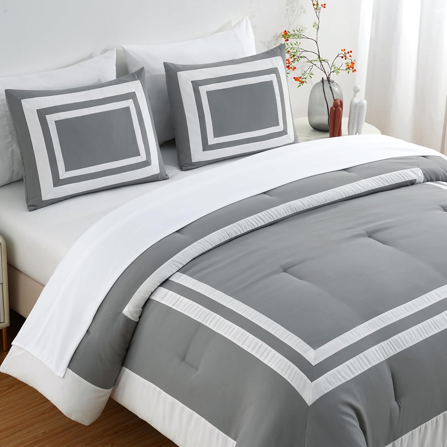 Chezmoi Collection Wyatt 7-Piece King Bed in a Bag Comforter Set - Hotel Style Bedding with Sheet Set - Gray/White Square Pattern