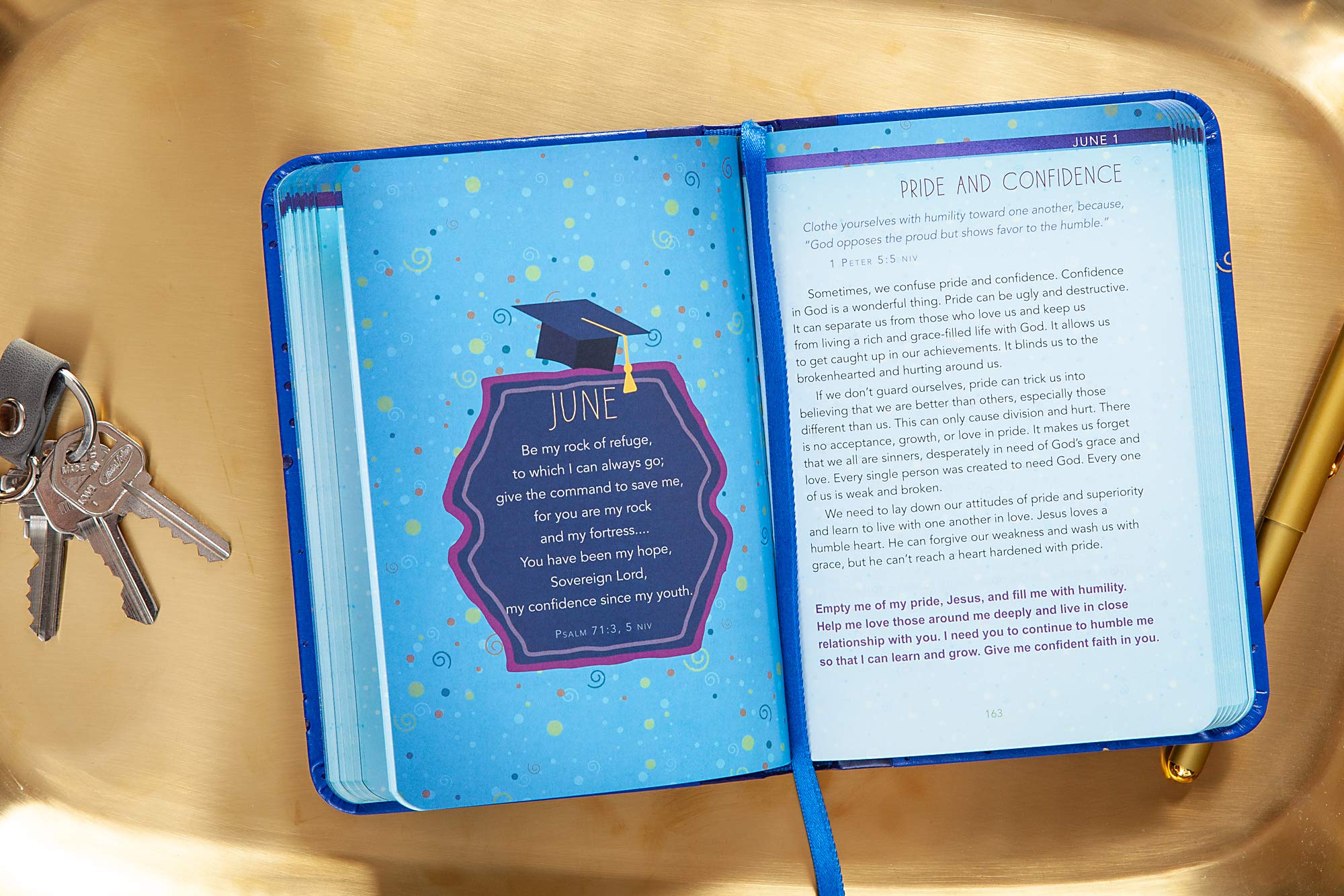 A Little God Time for Graduates: 365 Daily Devotions (Faux Leather Grad Gift Edition) – Motivating Devotions for Grads, Perfect Gift for Graduation Parties, Birthdays, Holidays, and More