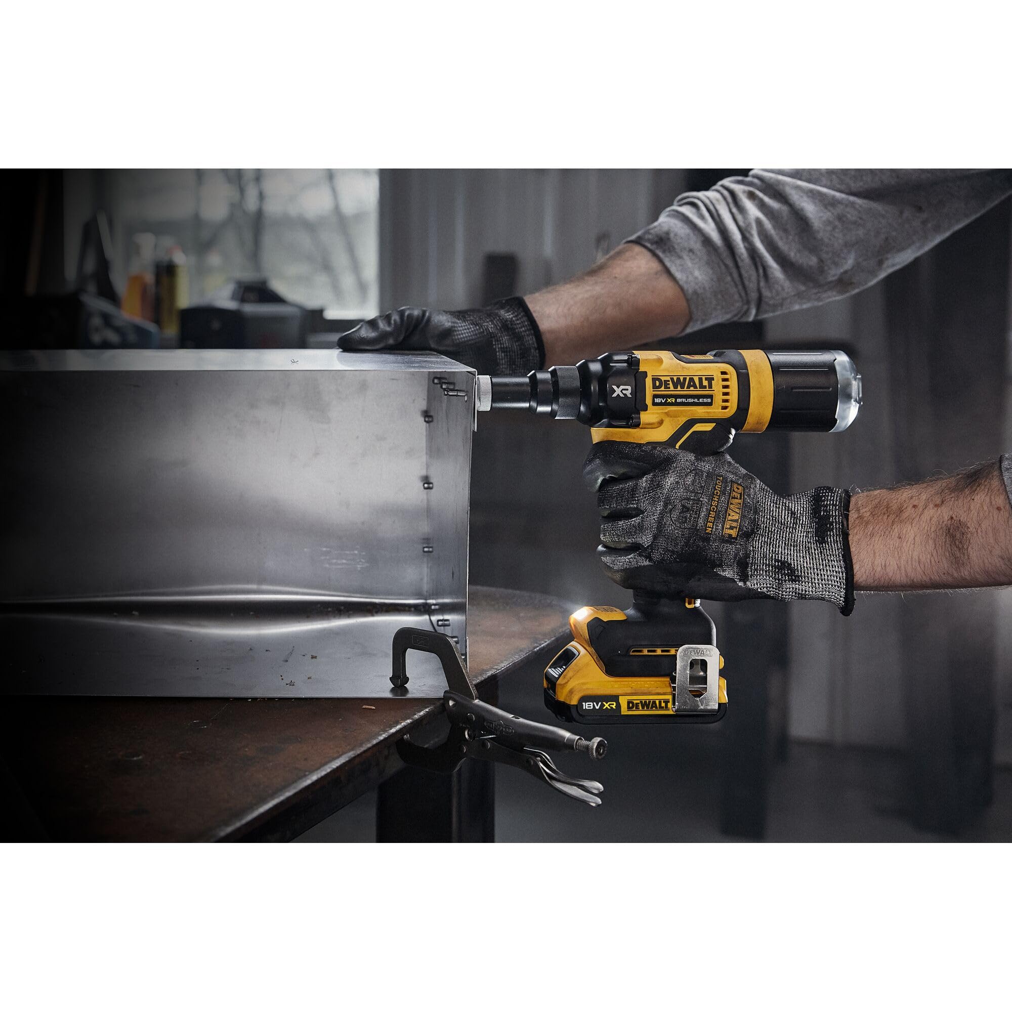 DEWALT - Riveteuse aveugle sans fil XR 18V brushless, Pistolet à riveter avec coffret TSTAK, sans batterie, DCF403NT-XJ