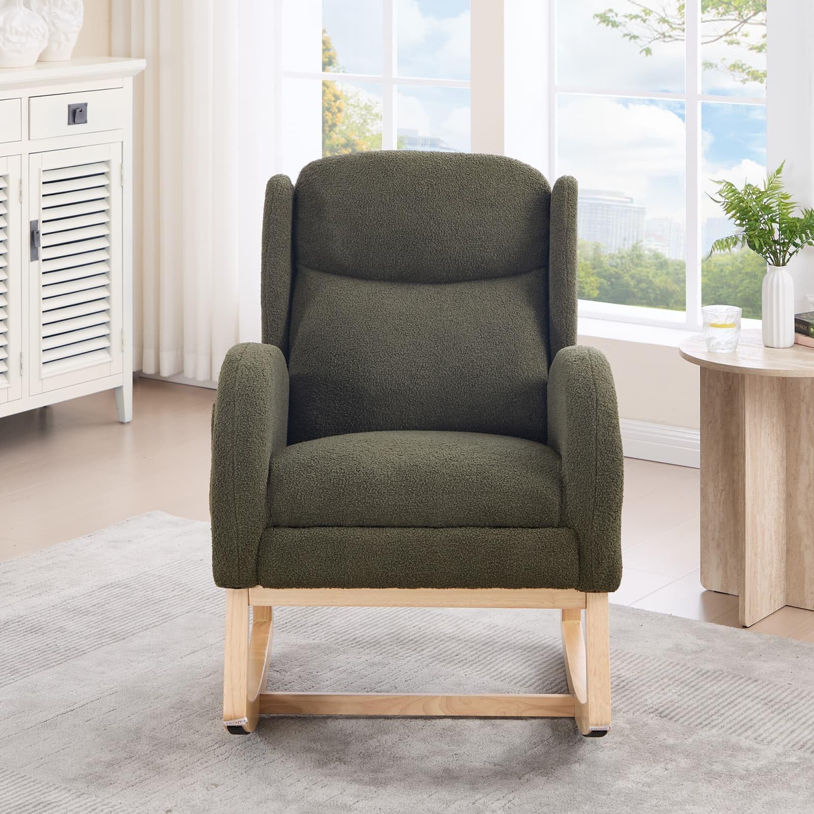 KOMHTOM Fauteuil à Bascule avec Repose-Pieds Escamotable, Rocking Chair avec Structure en Bois, Fauteuil Lounge, Poche de Rangement Latérale (Vert)