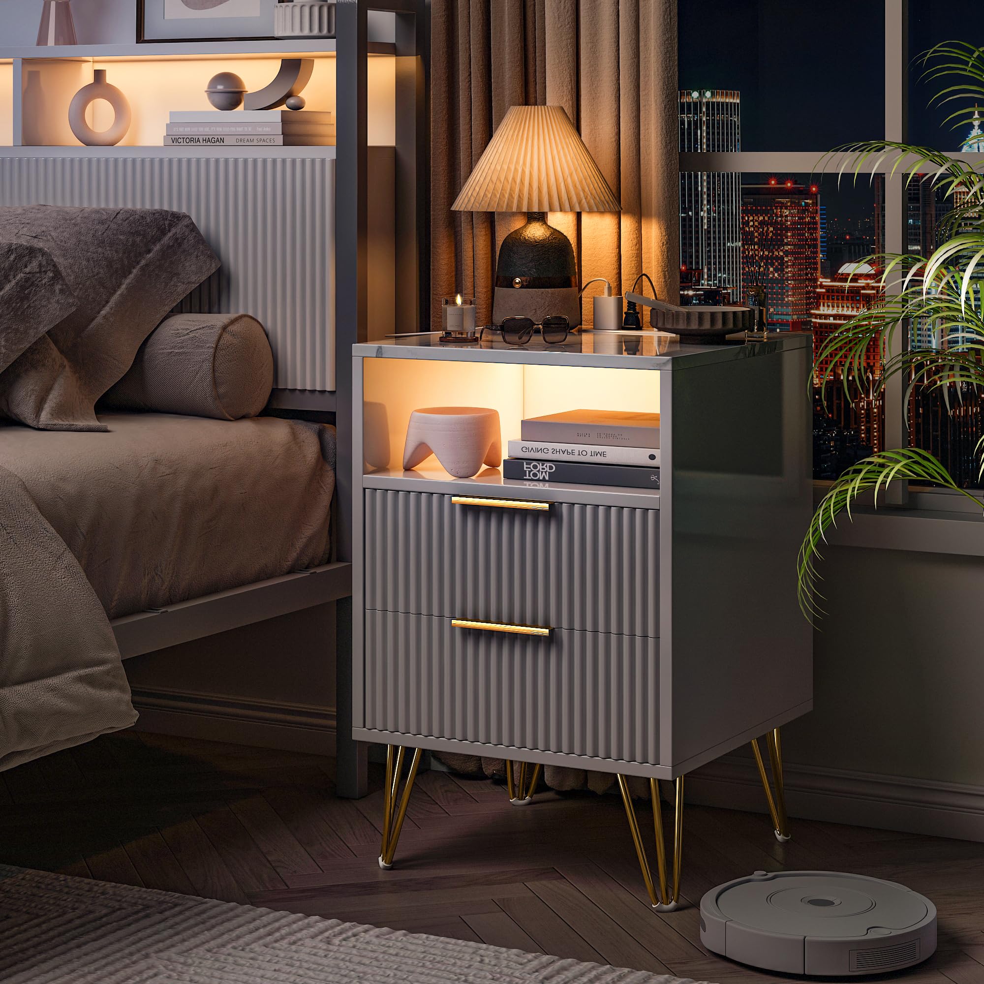 Table de Chevet Lot de 2 avec 2 Tiroirs, 60 cm Table de Nuit avec Lumière LED, Moderne et Polyvalente Table de Nuit avec Ports USB et Prises électriques pour Chambre, Salon, Bureau (Blanc)