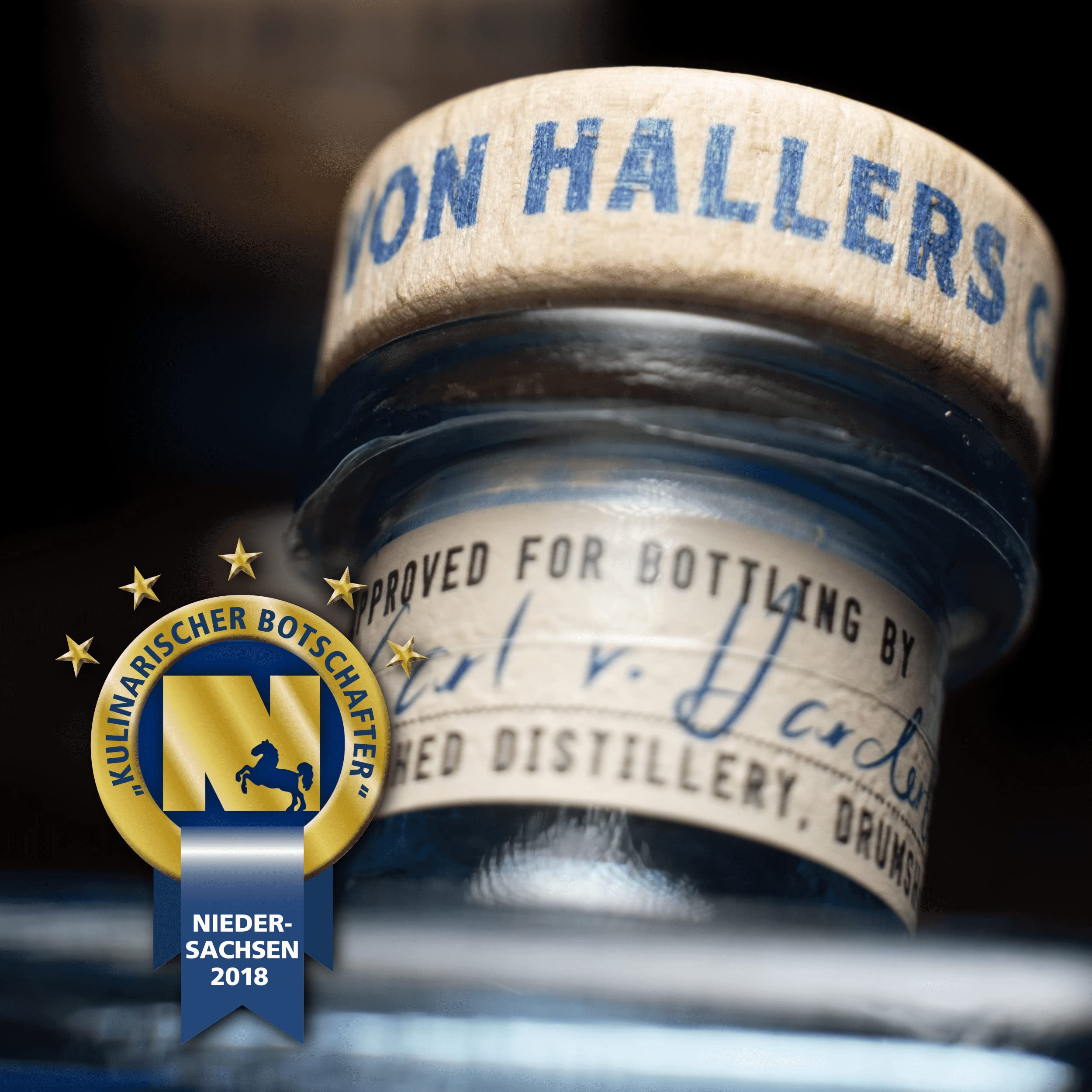 VON HALLERS GIN Original I London Dry Gin I Handgepflückte Botanicals aus dem botanischen Garten in Göttingen I Erfrischender Gin mit Zitrusnote und Kalamus I 44% Vol. I 0,7 l