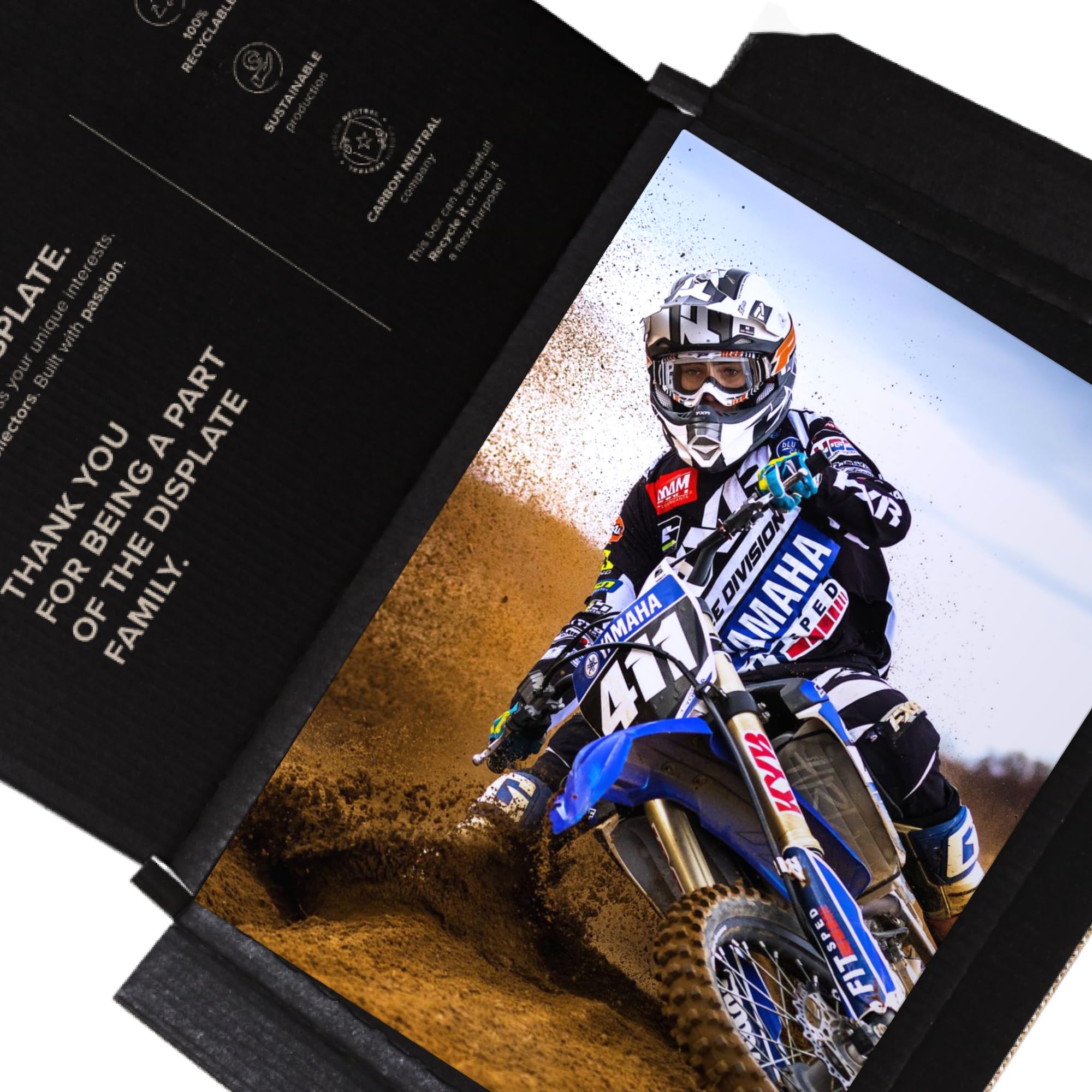 Displate - Poster In Metallo - Montato a Magnete - World Class Photos - Sport - Desert King 1 - Größe L - 67,5x48cm Matt