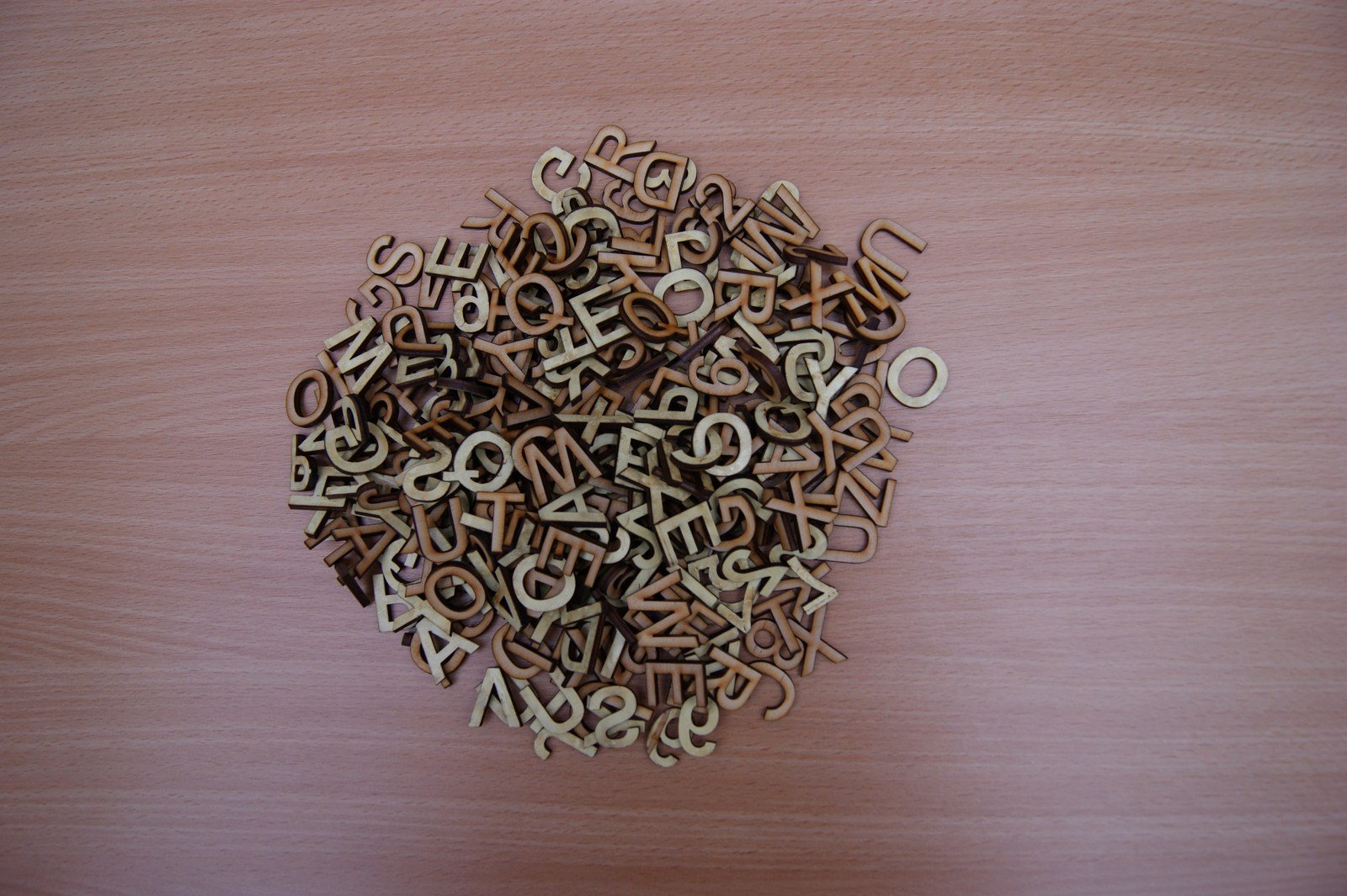 250+ PLAIN WOODEN SMALL LETTER & DIGITS ADHESIVE LETTERS BLANK CRAFT DECOUPAGE