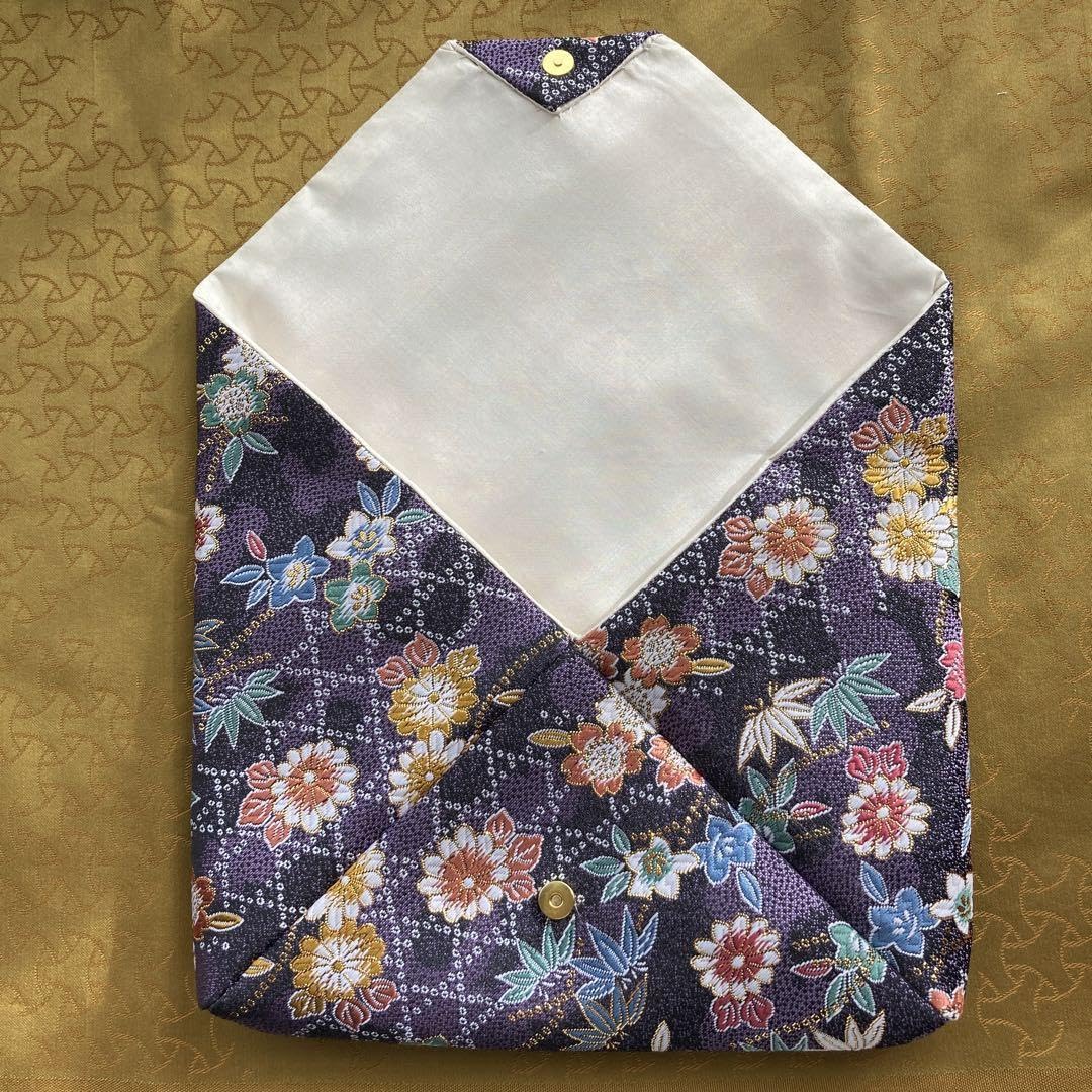 うさ／御朱印帳入れ、数寄屋袋 数寄屋袋(椿モダン<White>)御朱印帳入れ Sukiyabag | かわいい