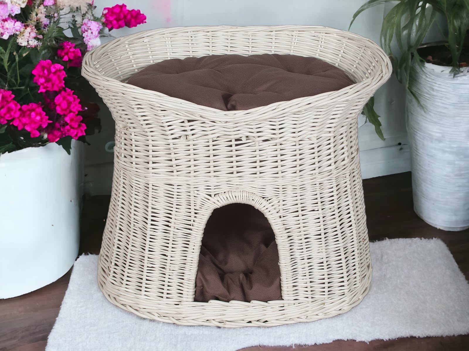 Katzenkorb zum Schlafen – Katzenhütte Indoor – Größe L: 60 cm oval – Katzenhöhle aus Weide – Zweistöckiger Hunde – oder Katzenbett mit waschbaren Kissen in Brown – Weiße korbfarbe