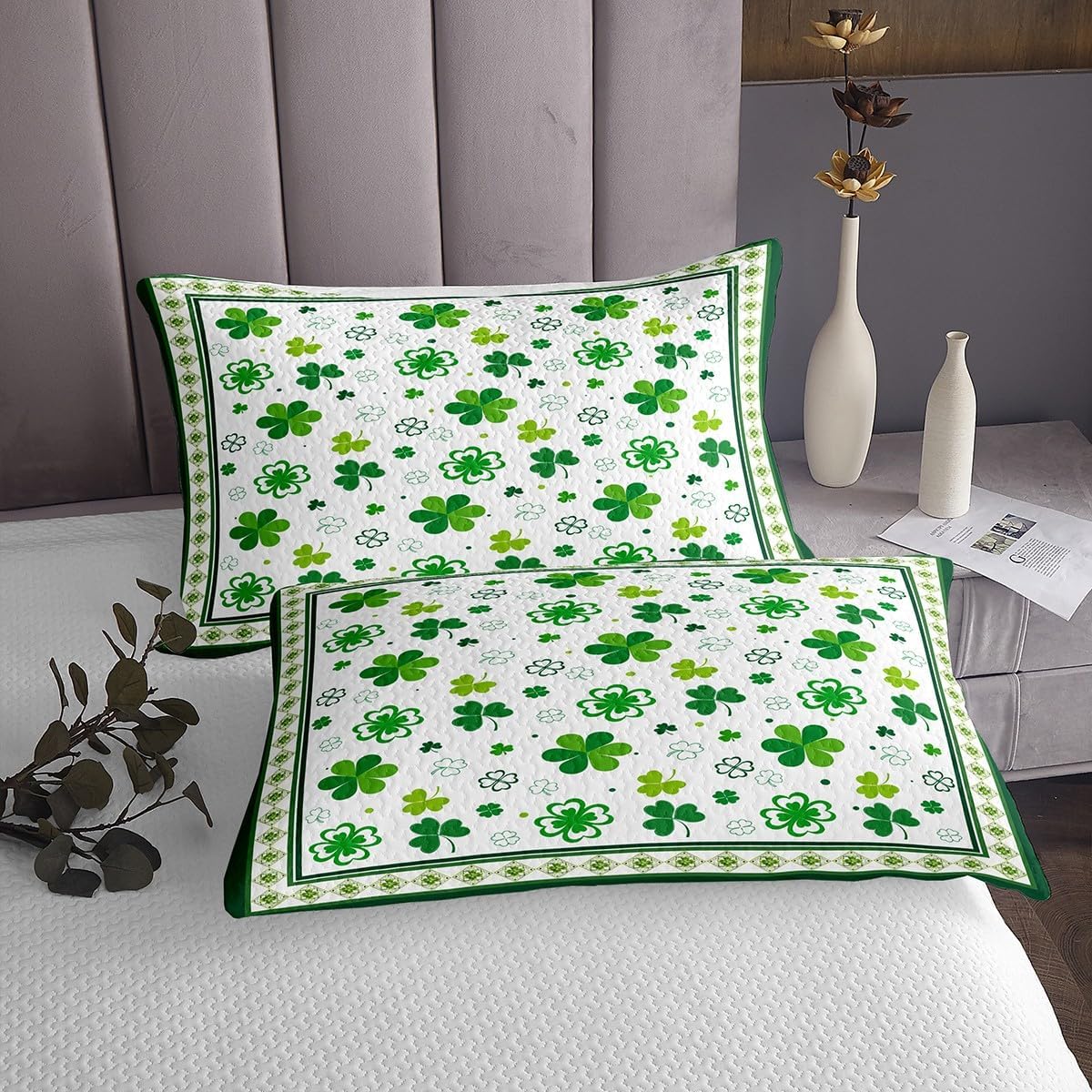 Manfei St. Patrick's Day Bedspread Queen Size, Lucky Clovers Quilted Coverlet with 2 Pillowcases, Green Shamrocks Coverlet Set 3pcs for Kids Boys Adults Room Decor, Soft Polyester Bedding Quilt