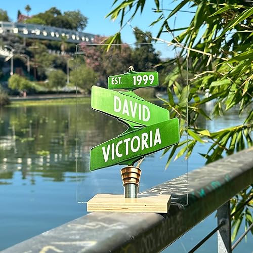 Miniatura 4 de Letrero de calle personalizado de Crossroads para parejas con nombres y fecha, letrero de acrílico personalizado con nombres de pareja, regalos de