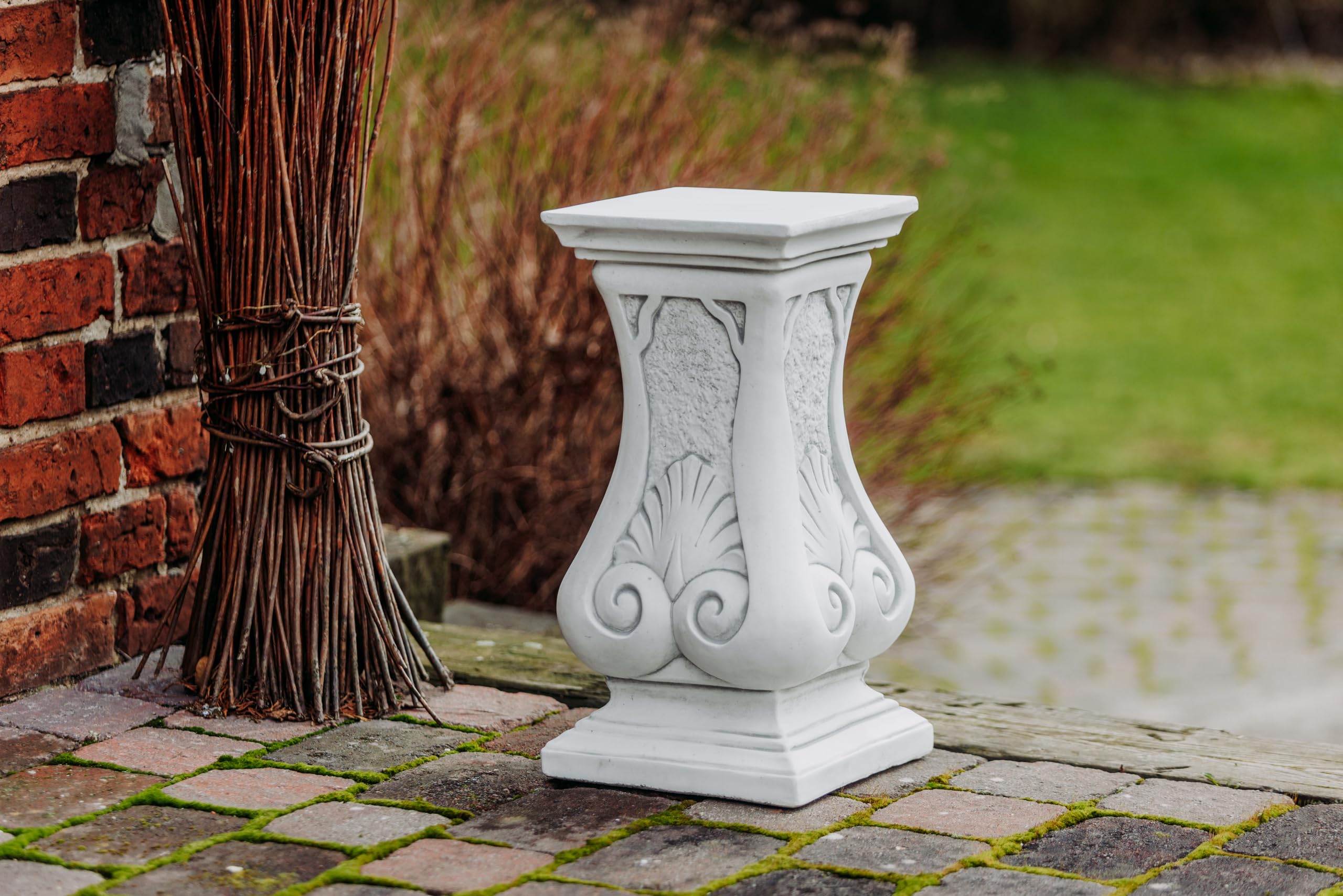 gartendekoparadies.de Cokół z dekoracjami, podstawa kamienna, wysokość 51 cm, powierzchnia podstawy 25 x 25 cm, 46 kg, szara, mrozoodporna, wykonana z lanego kamienia, do użytku na zewnątrz