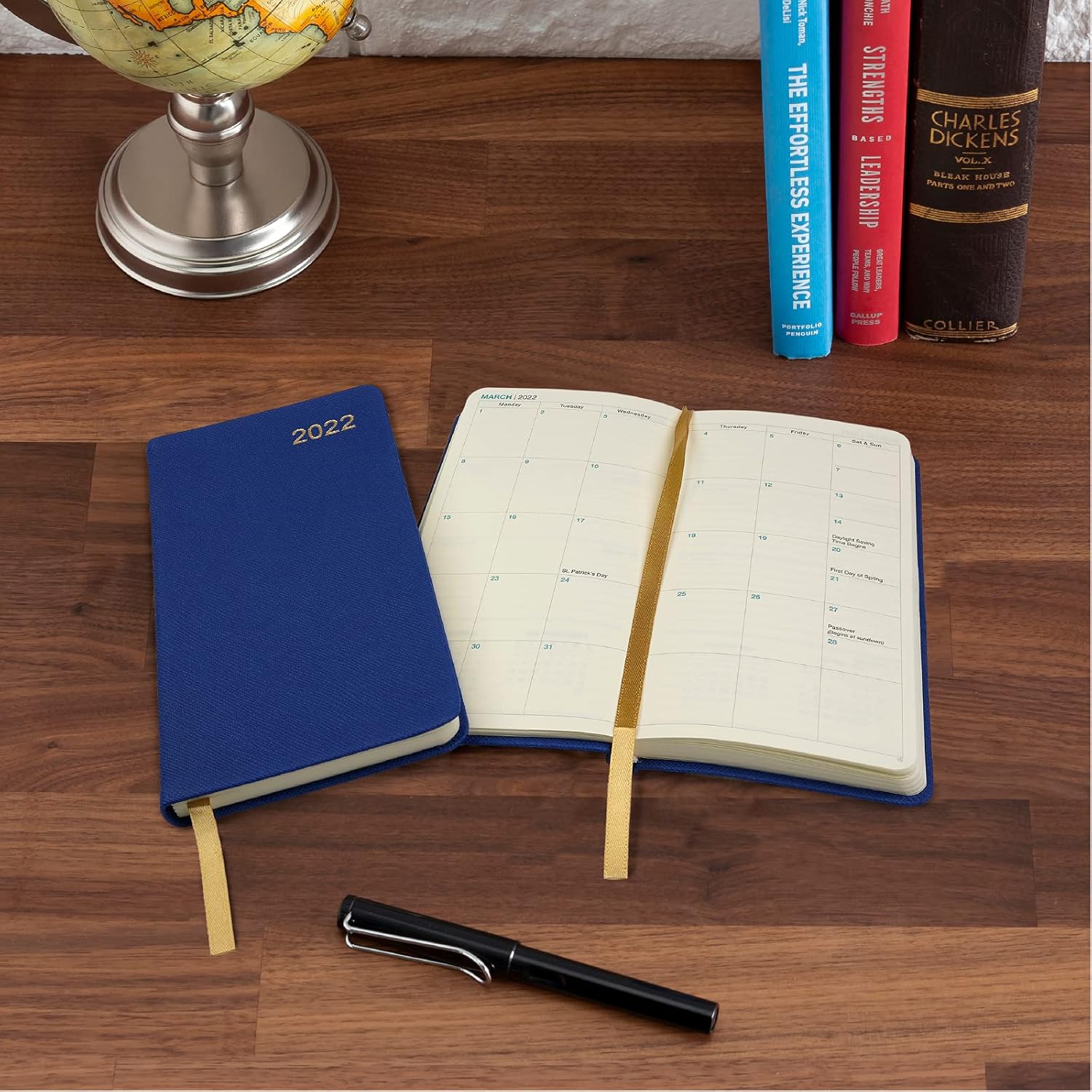 2022 Pocket Planner/Pocket Calendar: 14 Months (Begins November 2021) / 2022 Calendar/ 2021 Weekly Calendar/Weekly Planner Organizer (Blue) : Office Products