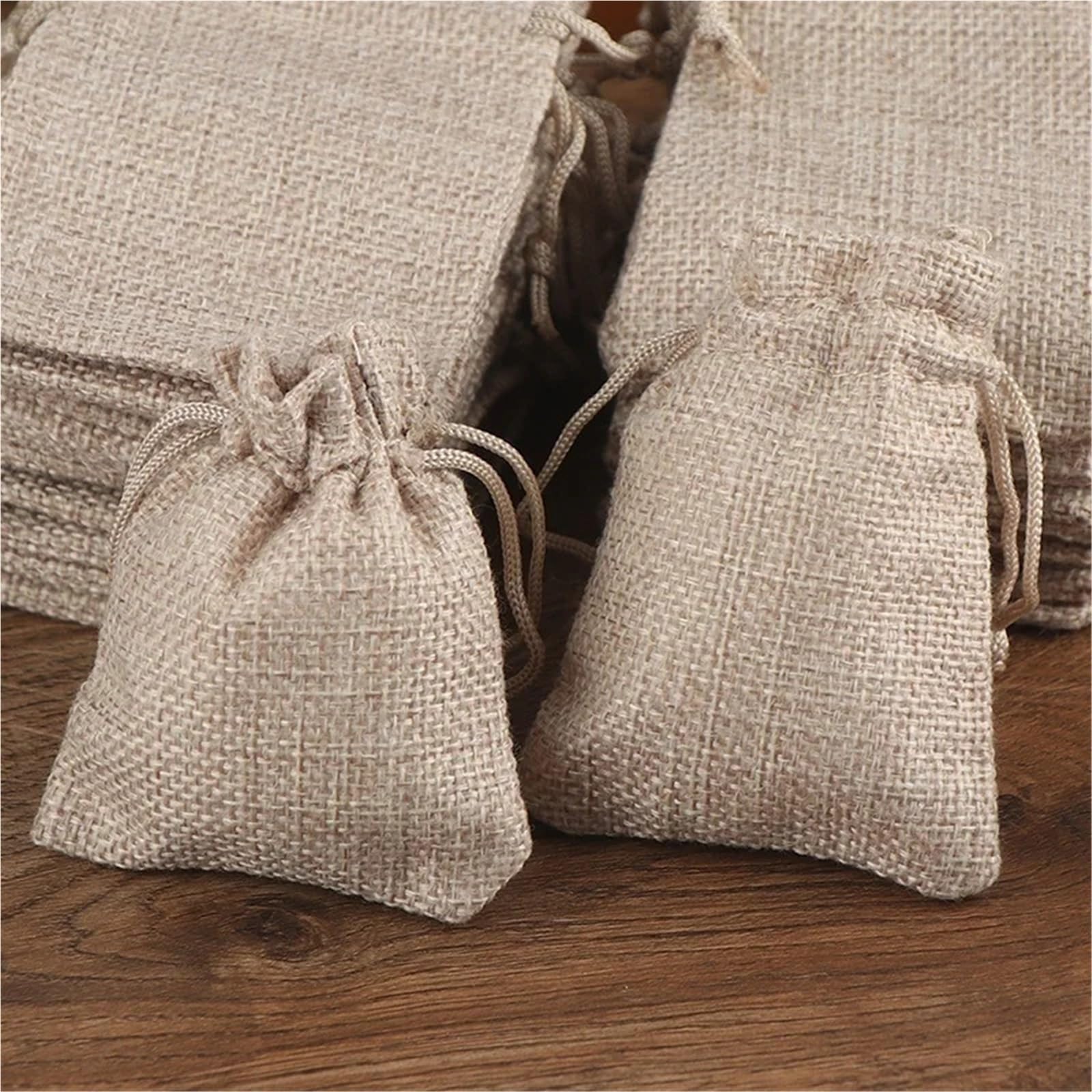 Pochon Tissu Sac en toile de jute avec cordon serrage, 50 pièces