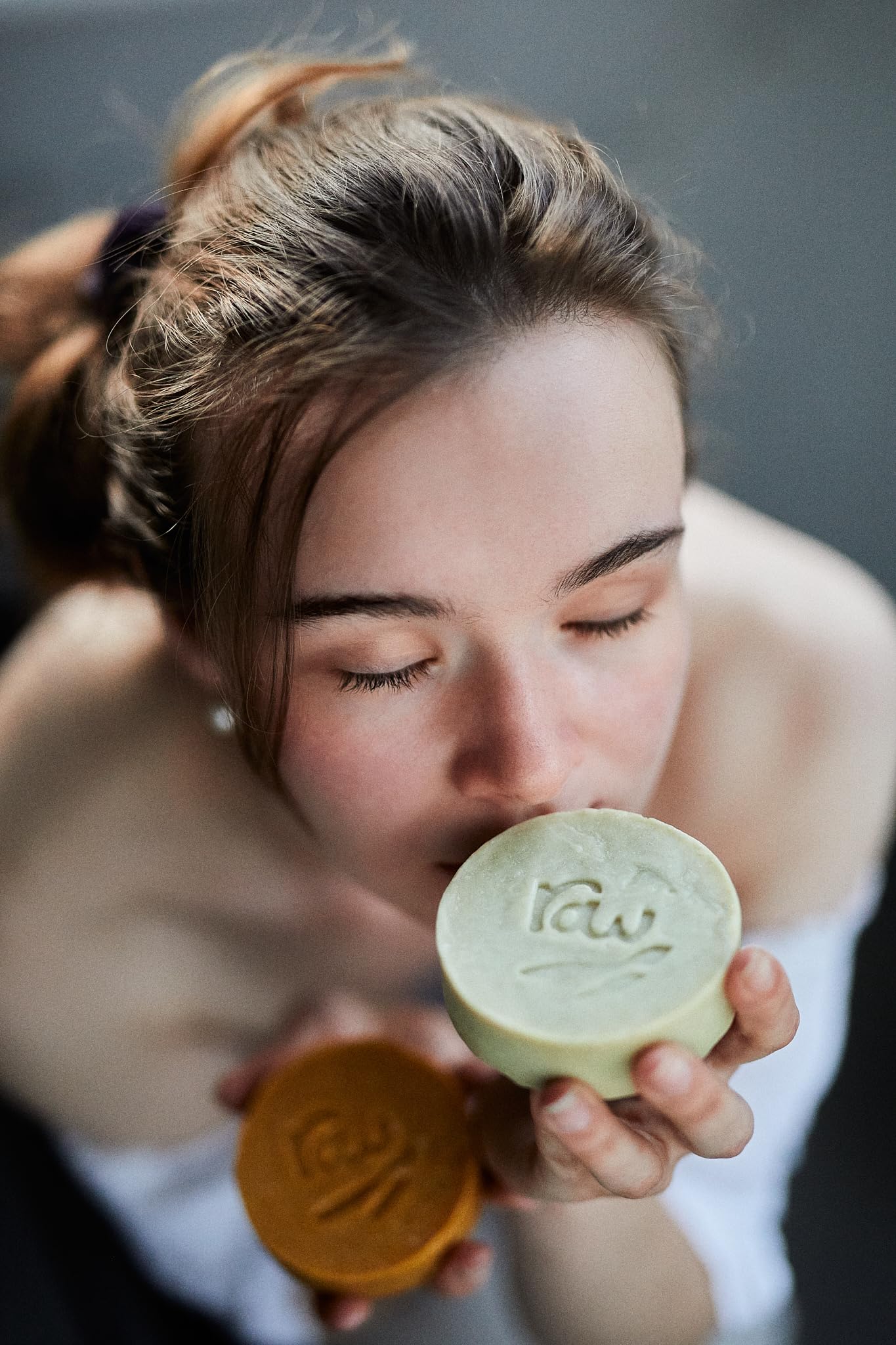 Raw Soap London Pure Olive Oil Bar, Ultra-Nourishing & Sensitive Skin Care, Traditional Handmade Soap, Organic & Vegan - Image 2