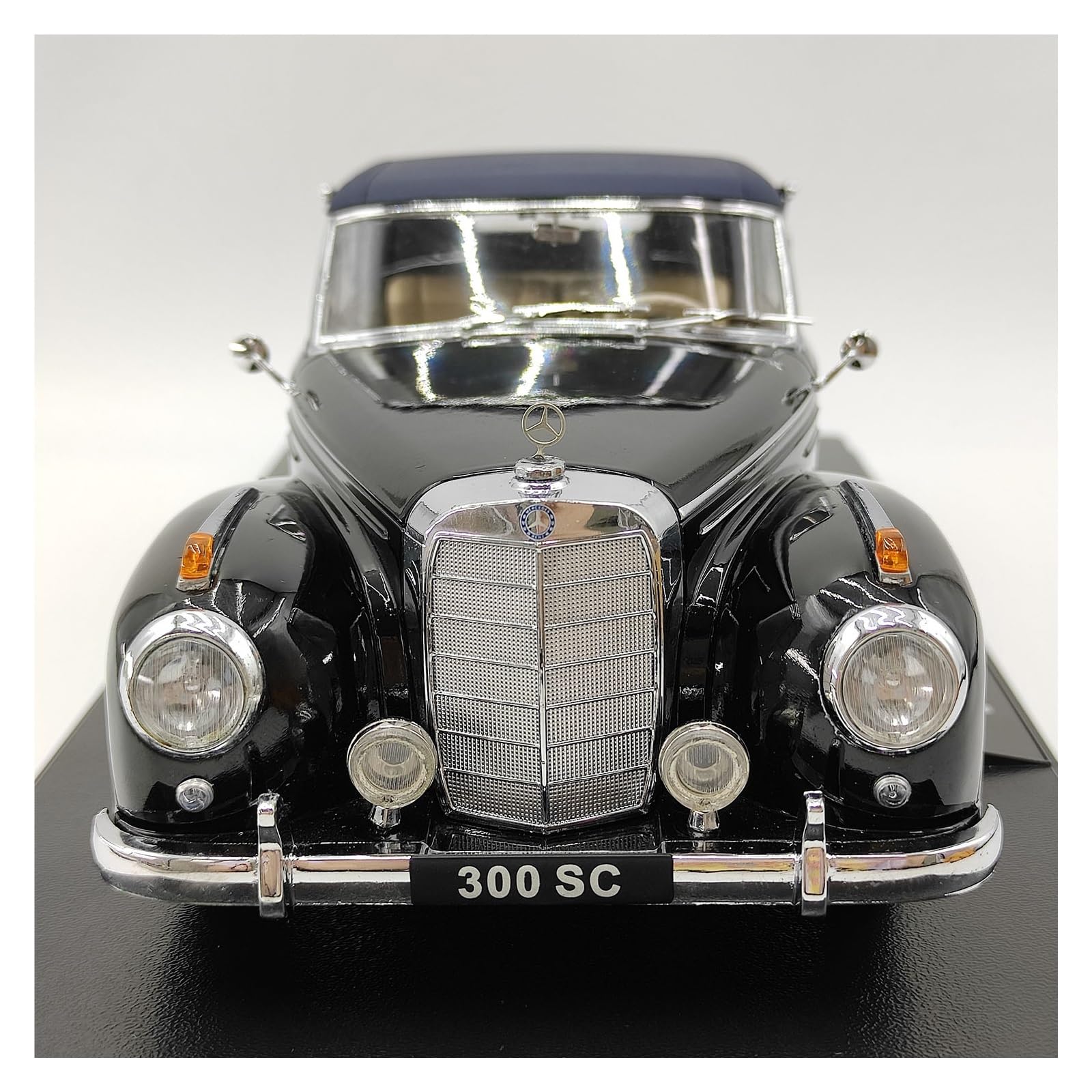 Auto In Miniatura 1 18 Per 300 SC Coupé 1955 Soft Beautiful Vintage Alloy Car Model Veicoli Pressofusi Da Collezione