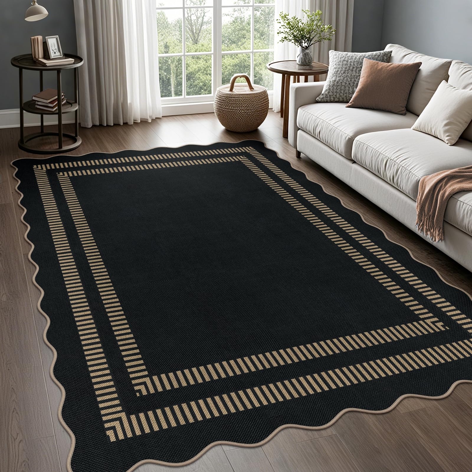 LORWER Scalloped Jute Rug