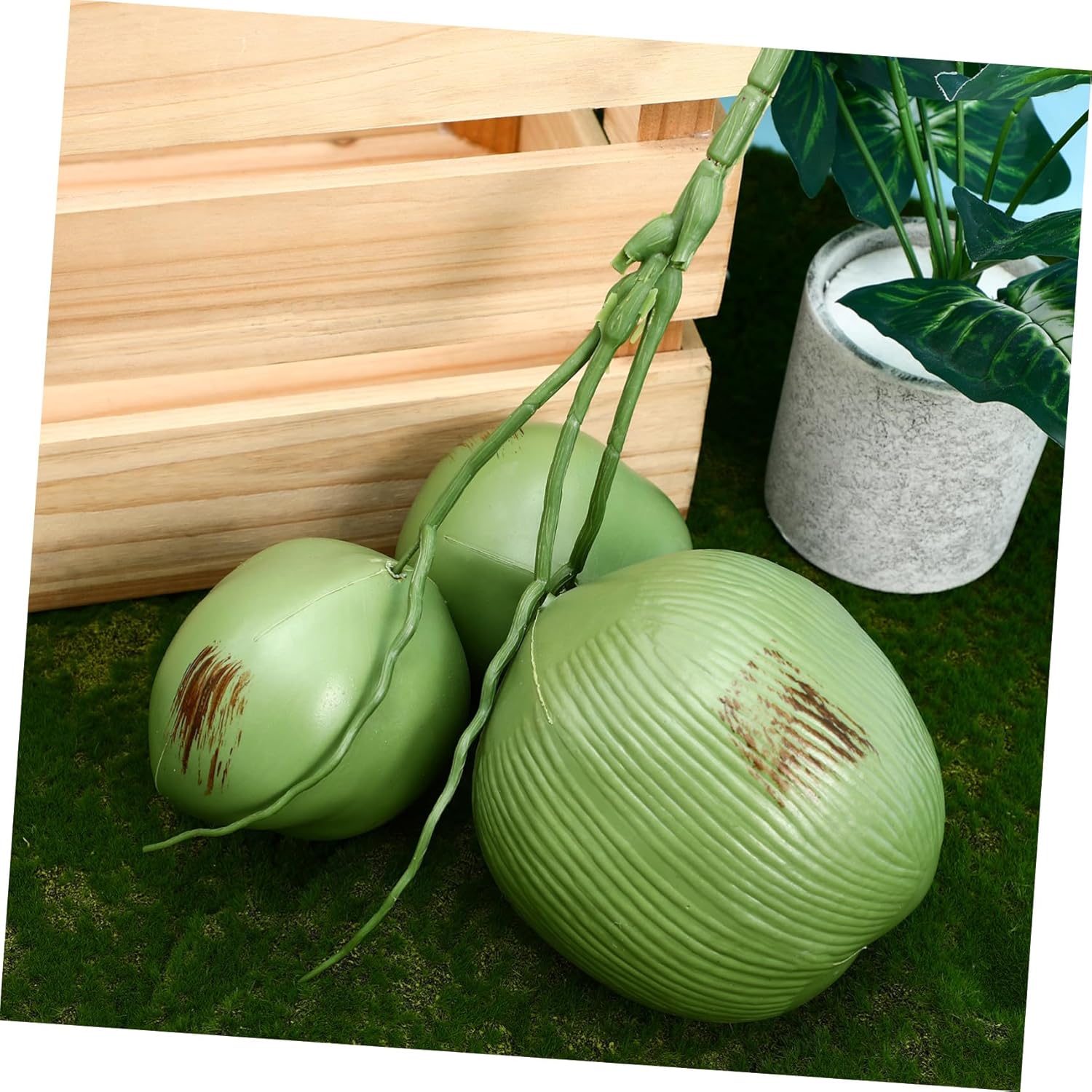 Artificial Coconuts Tropical Decor for Photography Events Simulated Coconut Props for Farmhouse Parties and Home Decorations Lightweight Reusable Ornaments
