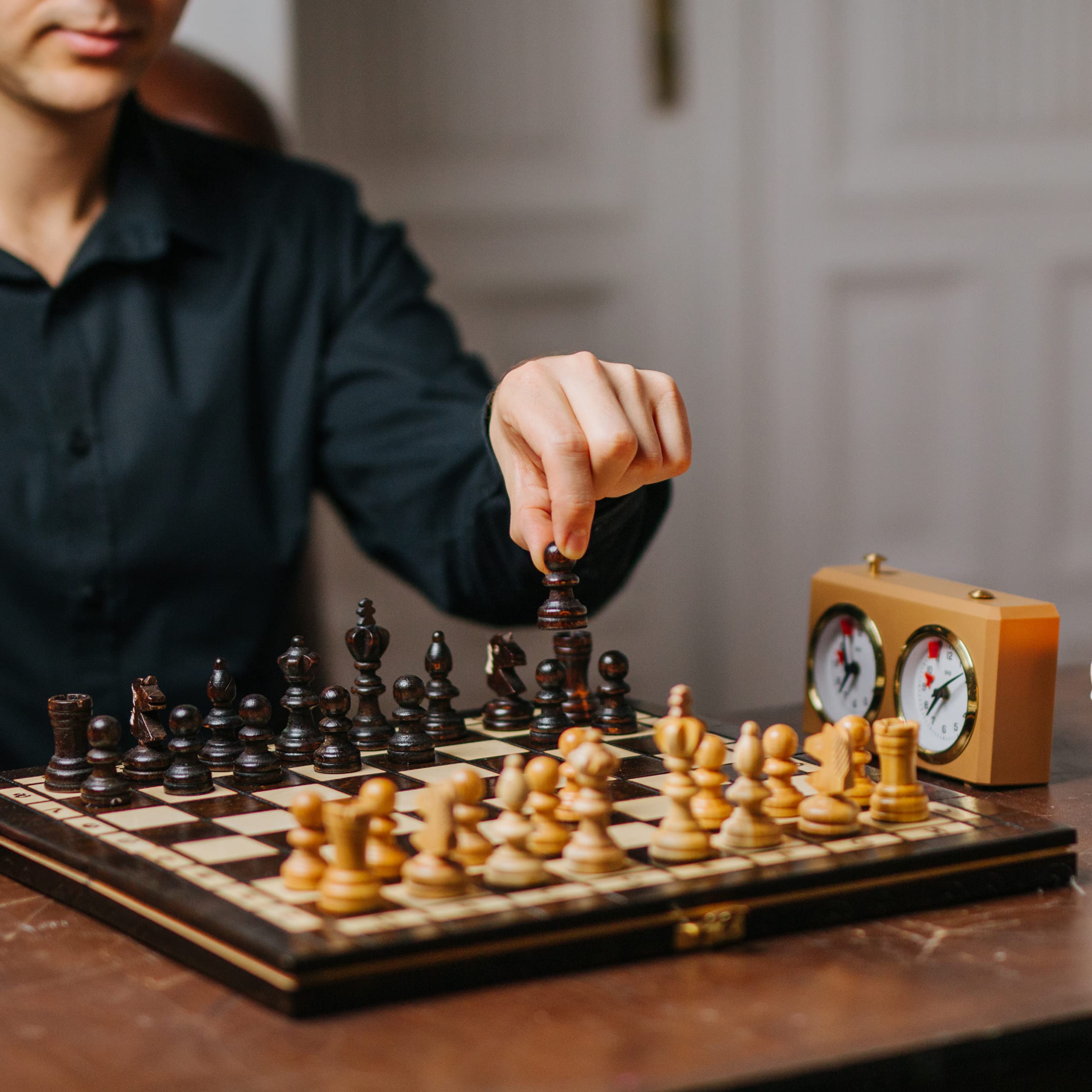 Master of Chess Echiquier Bois 35 cm et Dames avec Pieces Echecs 2 en 1 Tournoi “Olympic - Fait Main Jeu Echec Voyage Pliable - Grand Jeu D'échecs pour Enfants et Adultes