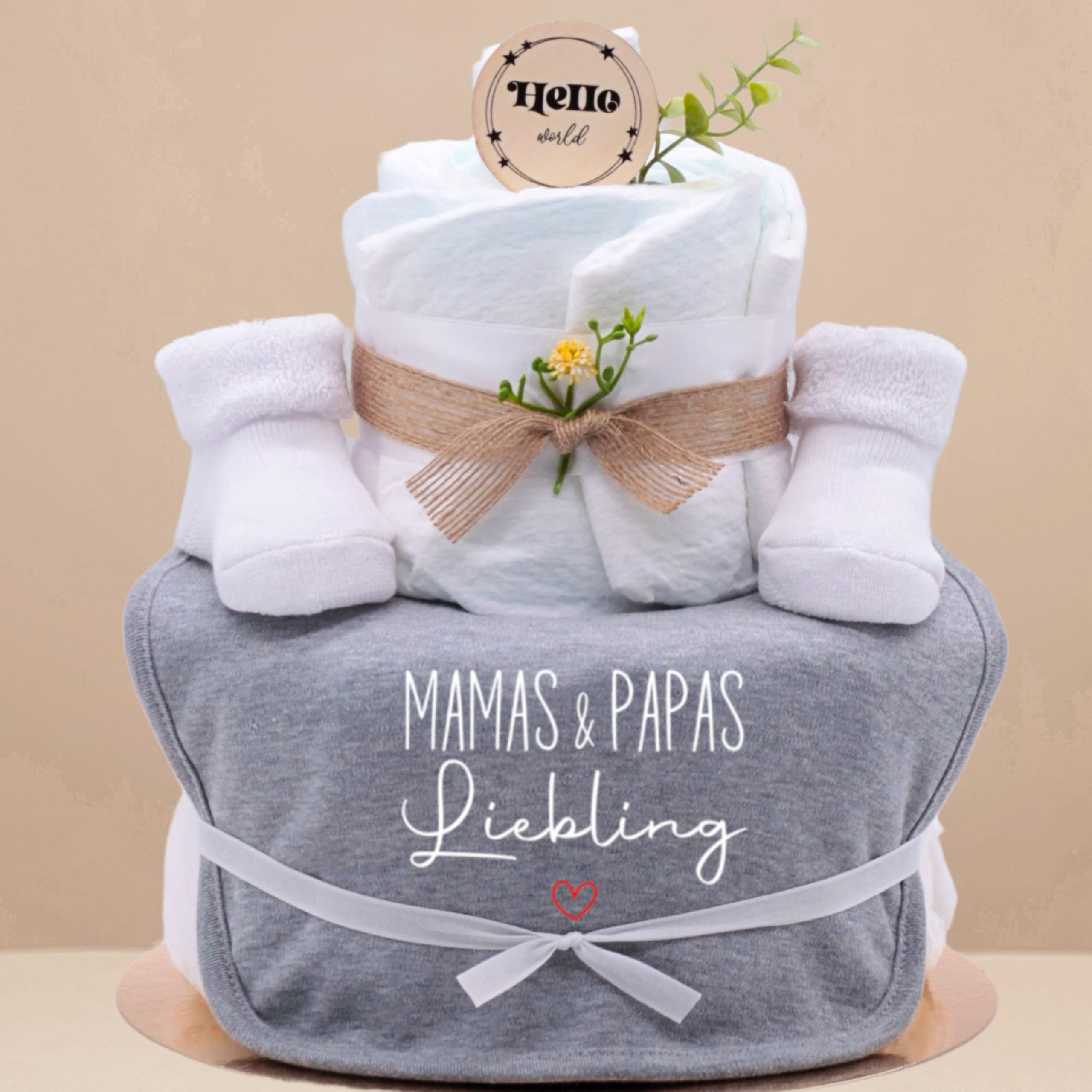 Trend Mama | Windeltorte | sport grau meliert | Spruch wählbar | Lätzchen, Kuschelsocken |Geschenk Geburt (Design| Mamas & Papas Liebling)