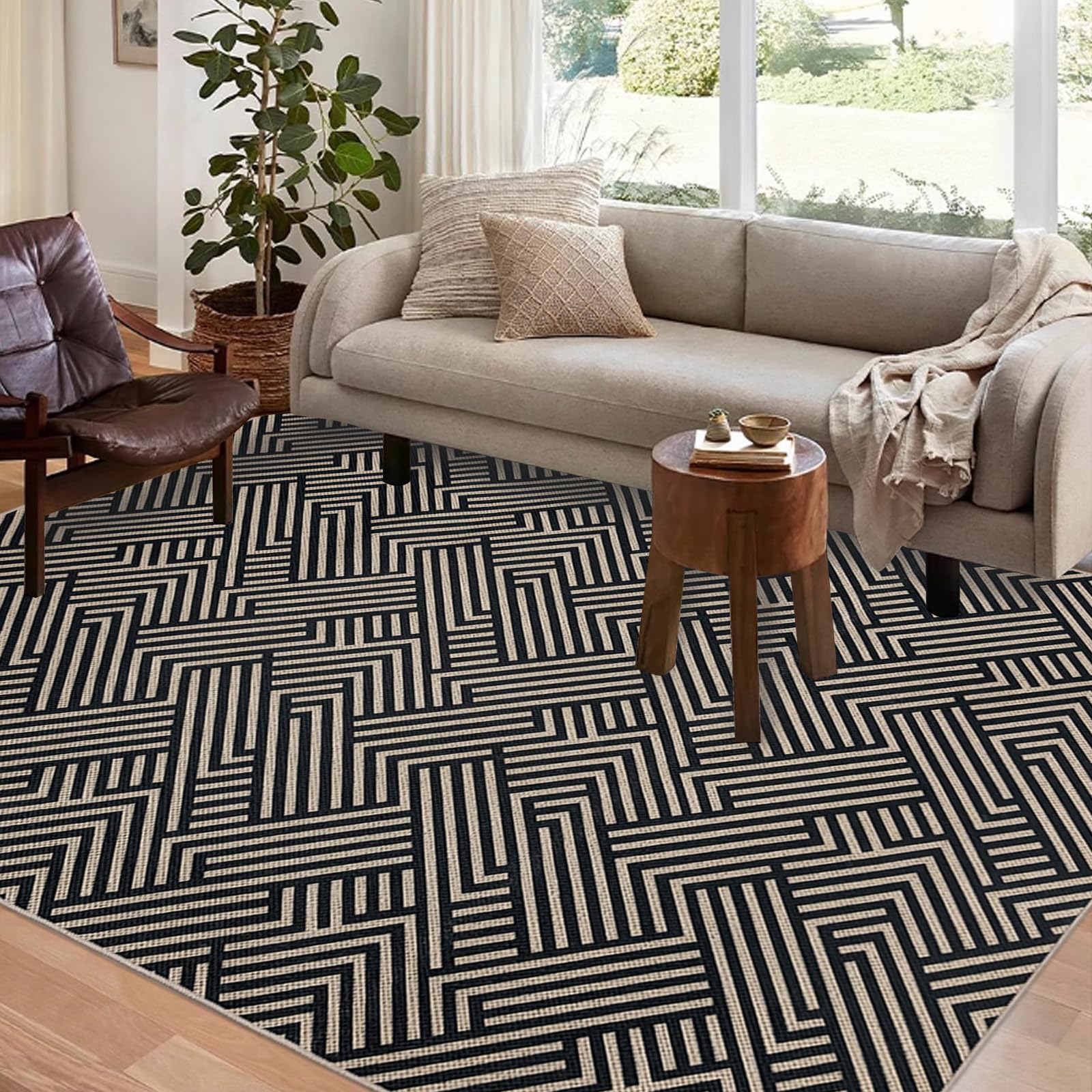 Tapis géométrique en jute lavable et antidérapant pour sécuriser votre salle à manger