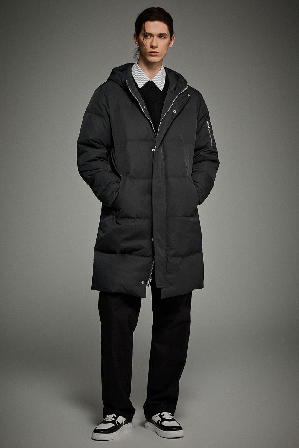 Orolay Men's Quilted Down Jacket – Windproof, Water-Resistant, Hooded Puffer Coat with Pockets for Winter Sports