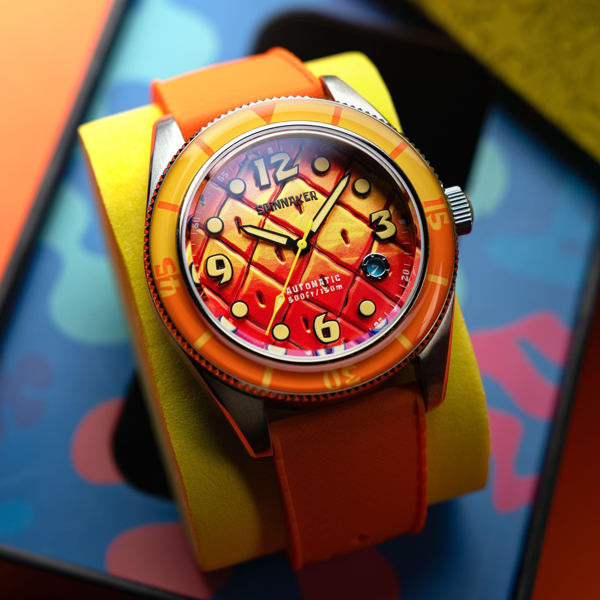Spinnaker Fleuss SP-5151 - Reloj automático de 43 mm para hombre, diseño de Bob Esponja Squarepants Conch Street, edición limitada con correa de goma