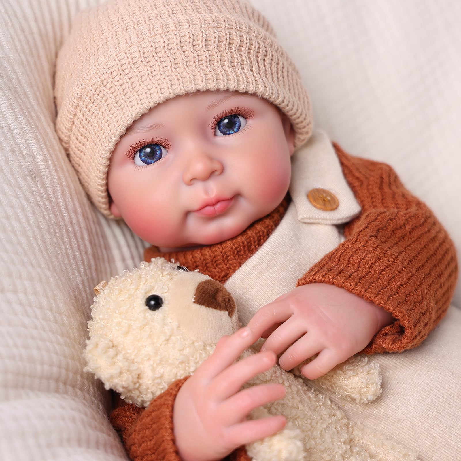 BABESIDE Muñeca de Recién Nacido Realista 50 cm, Figura Articulable con Cuerpo de Tela Suave y Extremidades de Vinilo, Set Completo de Accesorios, Regalo Unisex para Niños y Niñas Desde 3 Años