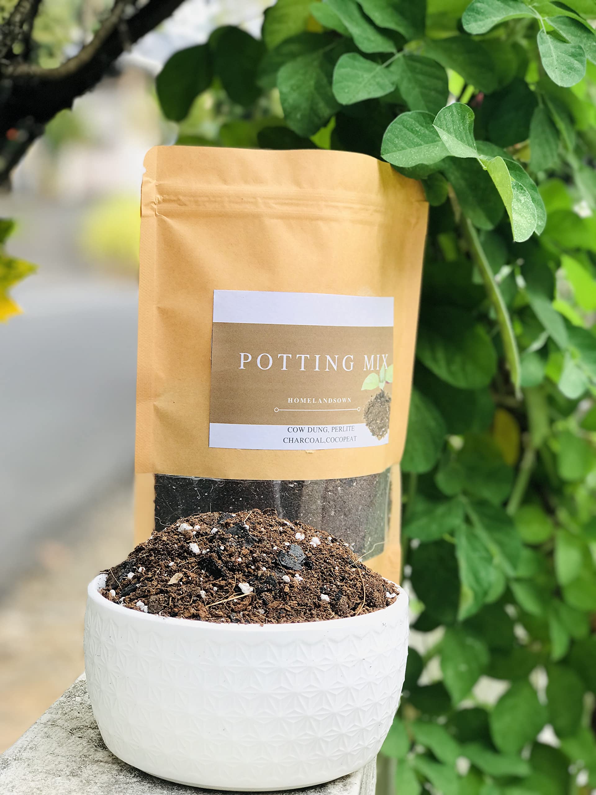 Soil Less Potting Mix for Indoor Outdoor Plants with Organic Fertilizer, Ready to Use & Seed Generation Root Development, Health Plant Growth (1) (B0BXJYVHLQ) Amazon Price History, Amazon Price Tracker