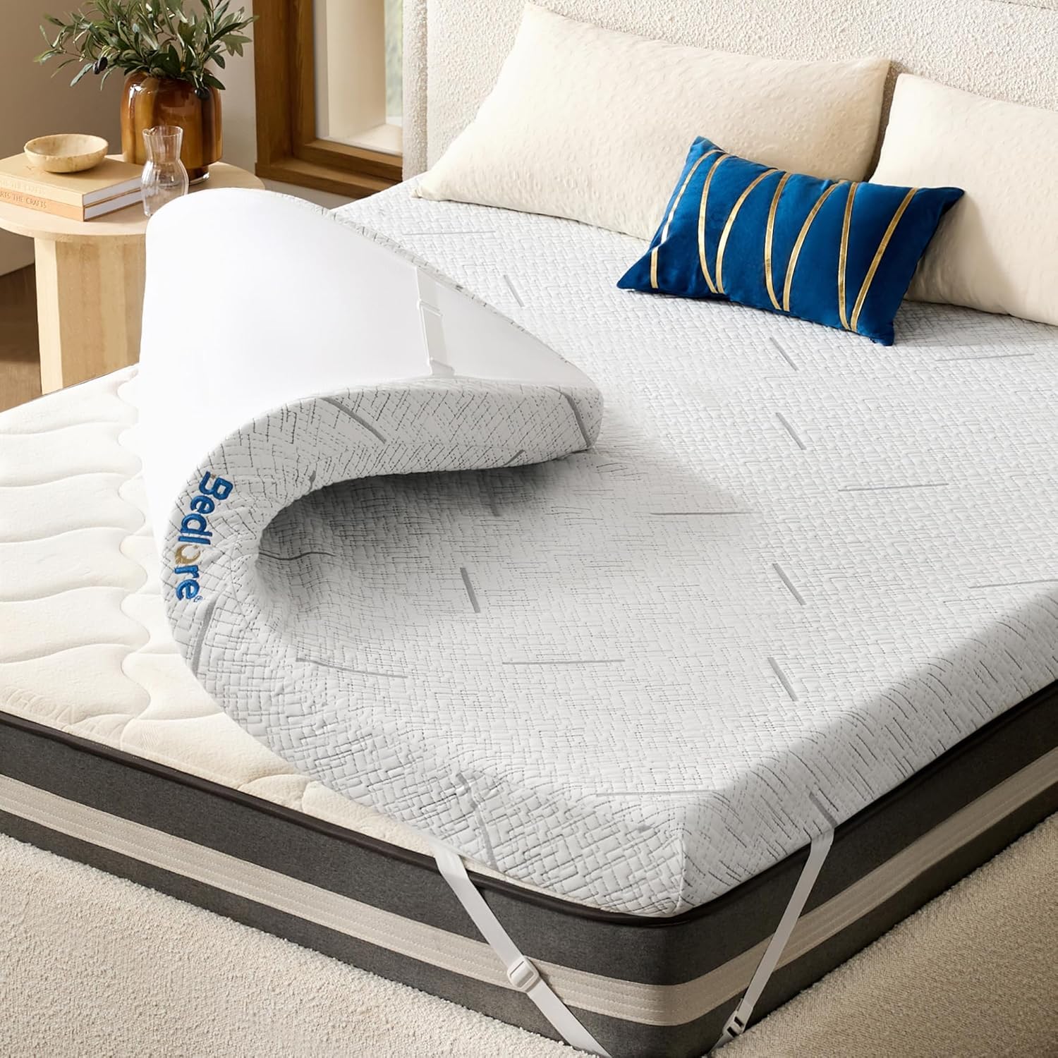 BEDLORE Surmatelas 140x190 cm Memoire de Forme H3, Housse de Matelas Amovible et Lavable, Épaisseur 7,6 cm, sur-Matelas avec Design Antidérapant Amovible et Lavable (Blanc)