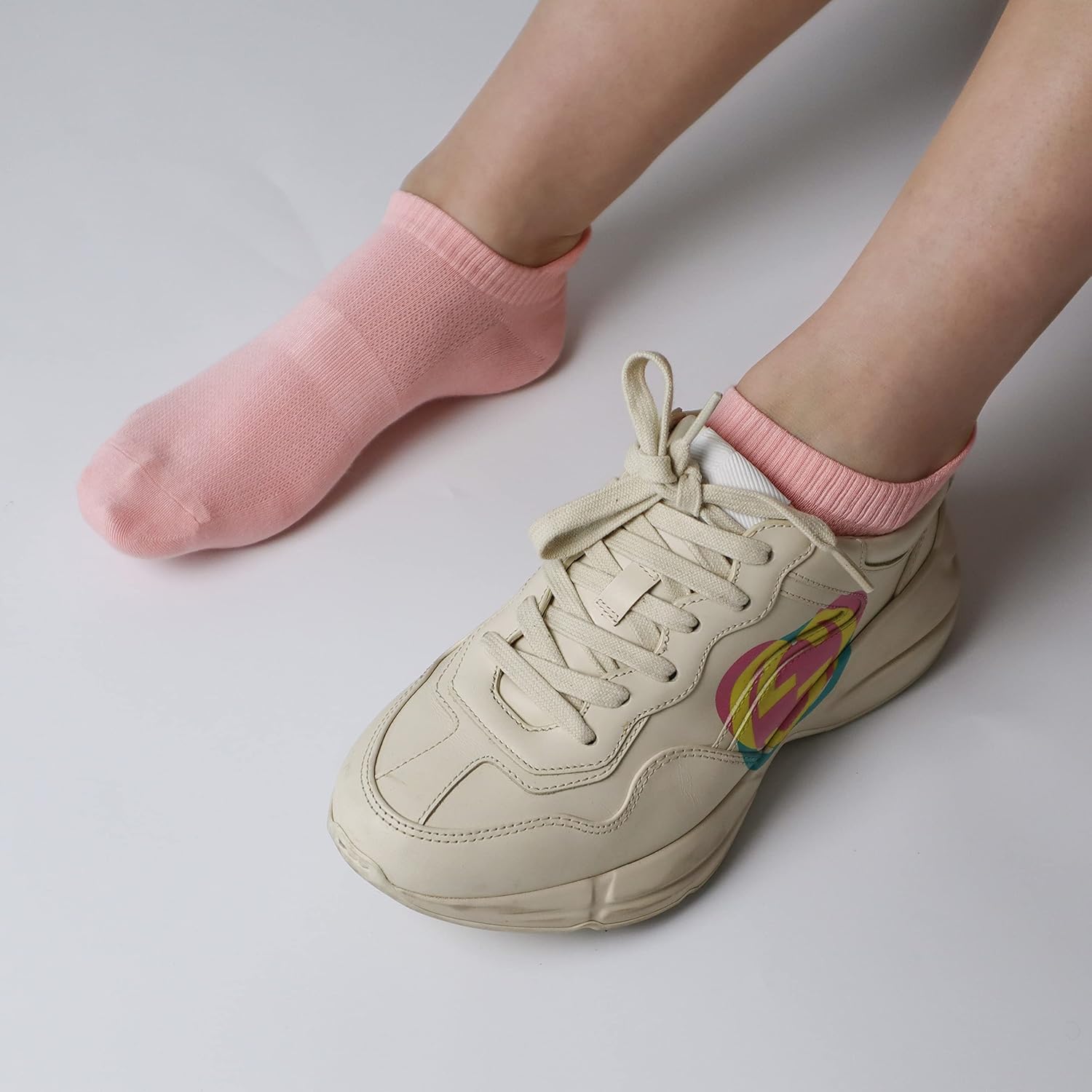 SERISIMPLE Women Ultra Thin Socks Viscose Bamboo Low Cut No Show Ventilating Ankle Anti Odor Arch Support Mesh Socks 5 Pairs - Image 2