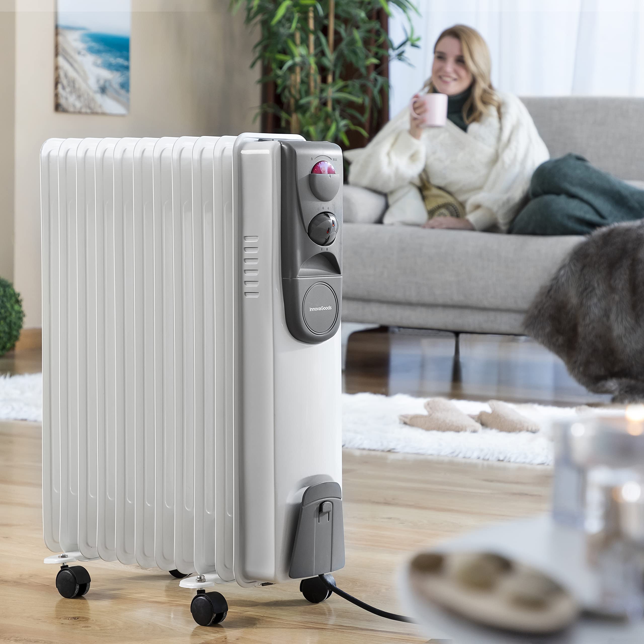 InnovaGoods® radiador electrico bajo consumo de aceite, termostato regulable, proteccion sobrecalentamiento, ruedas giratorias 360º, (blanco, 11 Módulos)