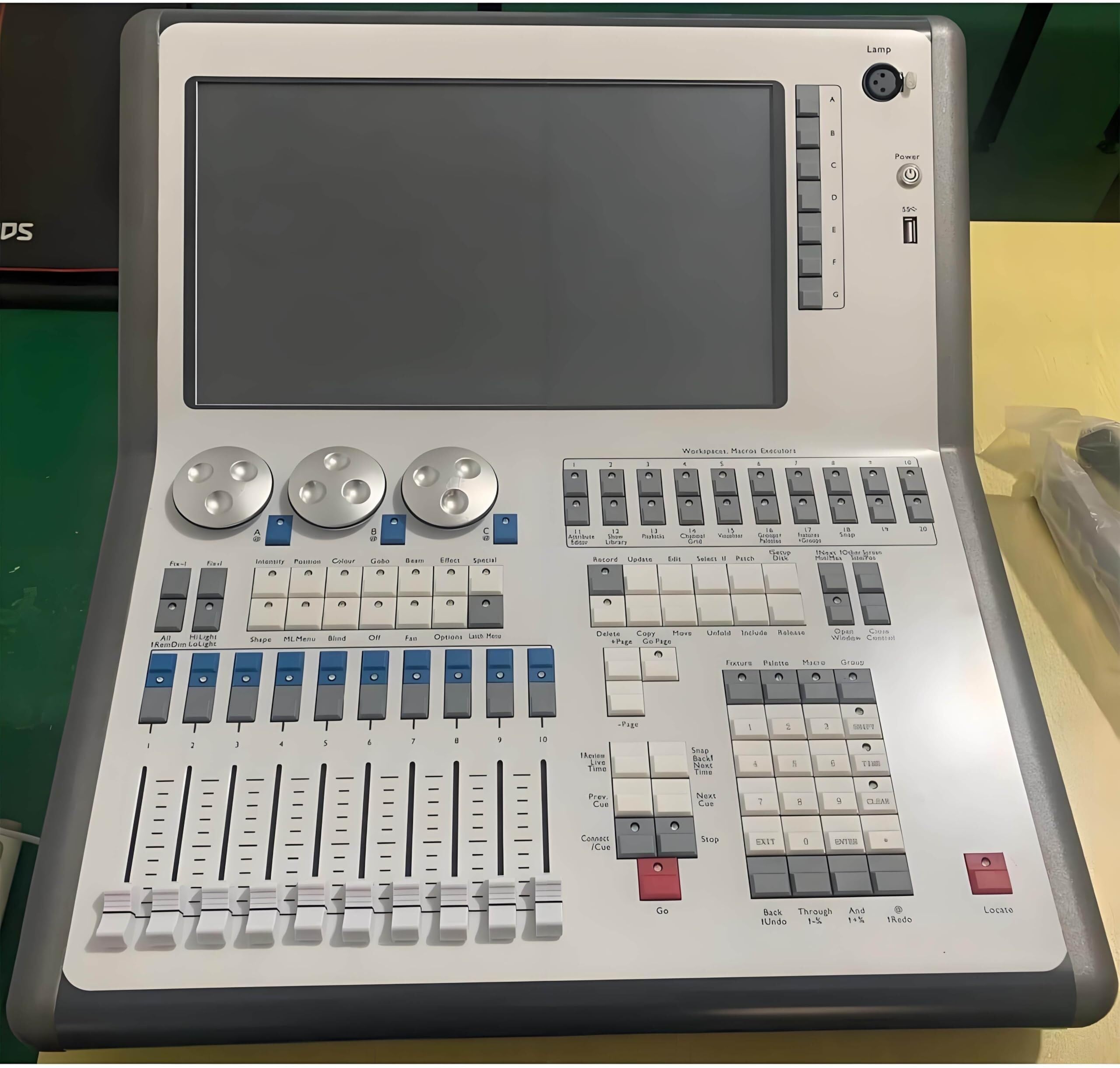 DMX512 Lighting Controller 14,1 Zoll Konsole 2048 Kanäle mit 4 DMX Ausgangsanschlüssen für DJ Lichtsteuerung