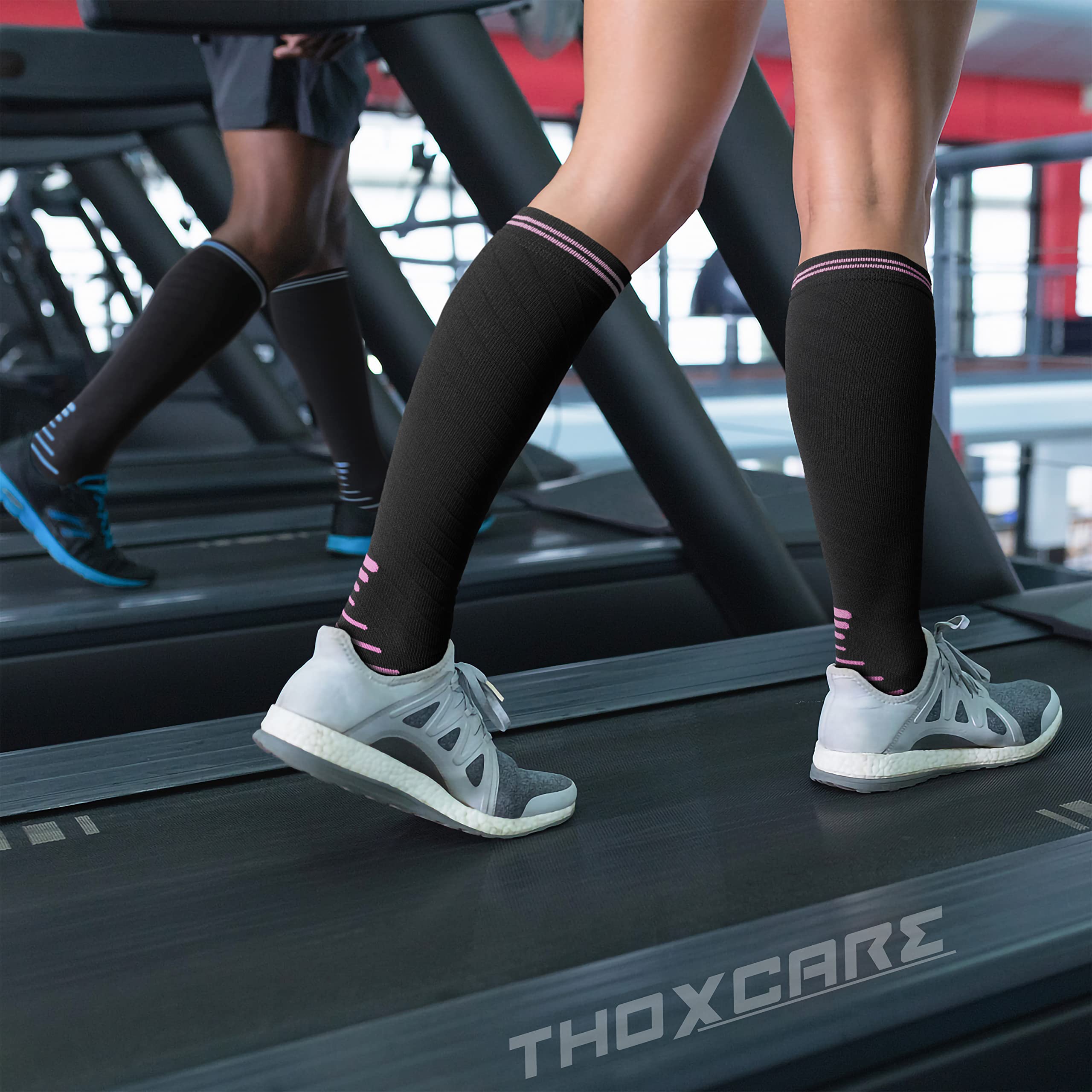 Calcetines de compresión para mujeres y hombres, graduados 20-30 mmHg calcetines de circulación hasta la rodilla con soporte de arco para deportes médicos, 1 par, negro/rosa, Large/X-Large