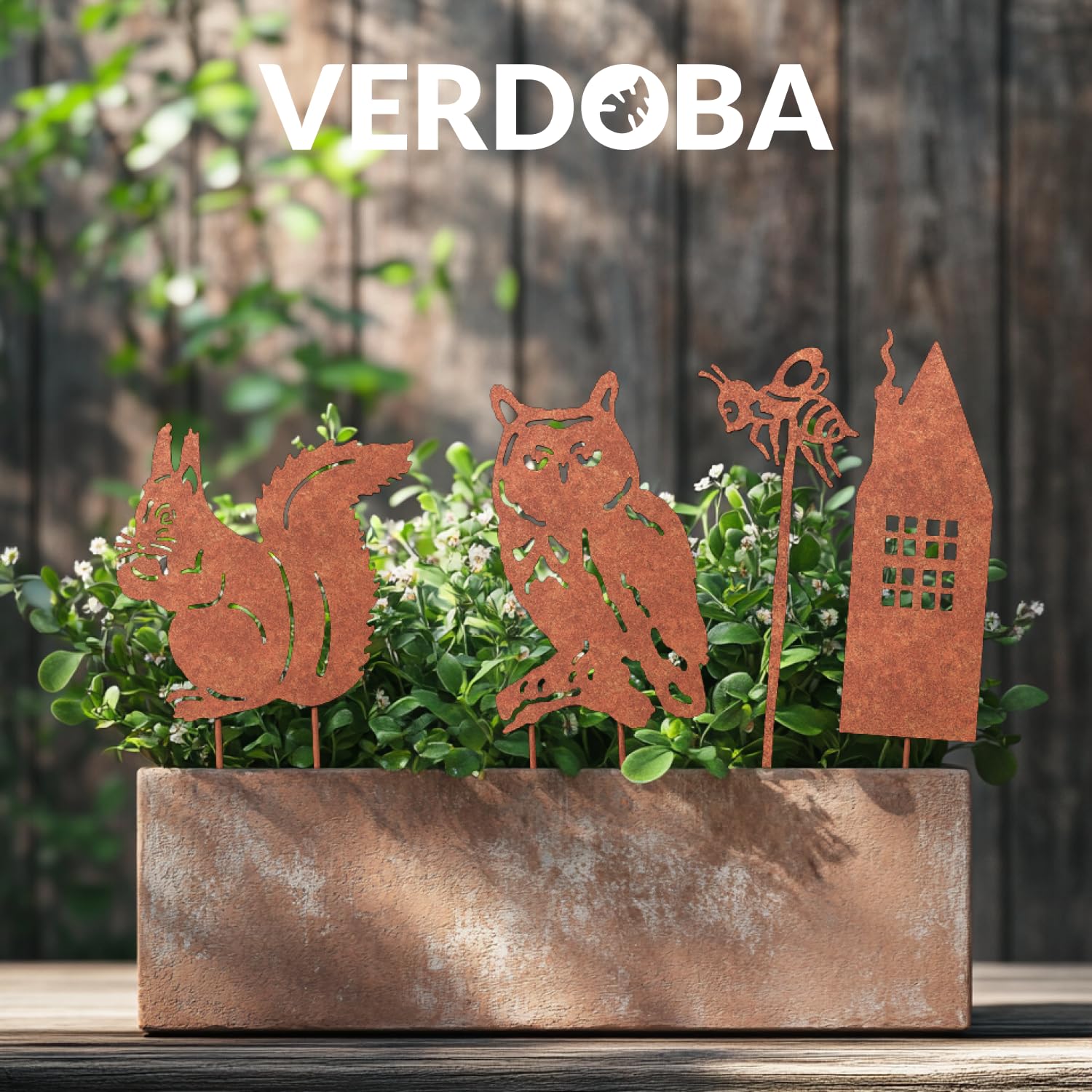 VERDOBA Feuerwehrmann Gartendeko Rost - Feuerwehr Geschenke für draußen - Feuerwehr Deko mit Rostpatina - Deko Feuerwehr Gartenstecker - Rostdeko Gartendeko - Rostdeko für Garten, Balkon & Terrasse
