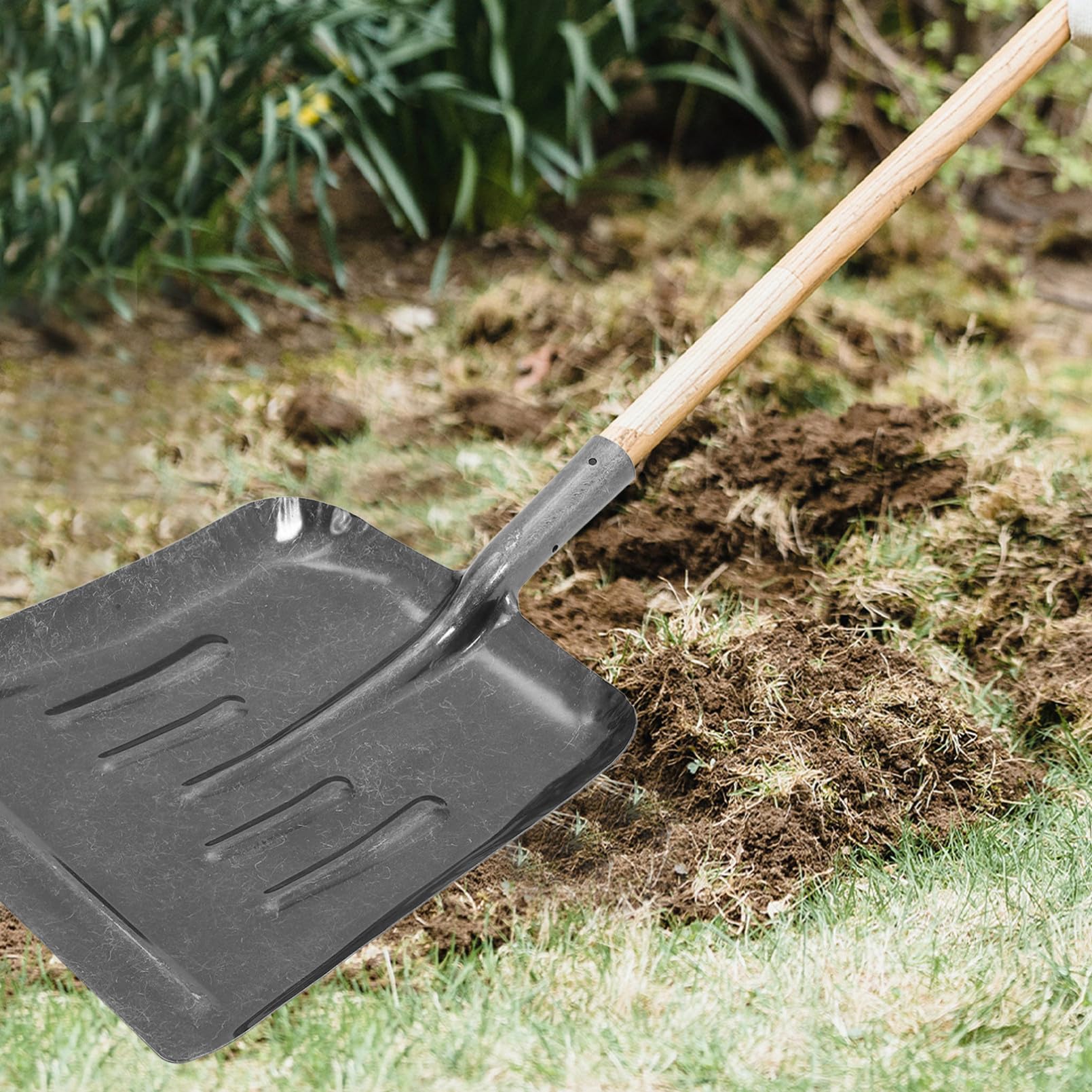 Gartenspaten Aus Manganstahl Ergonomischer Griff Strukturierter Oberfläche Glatte Kanten Vielseitig Für Entfernen Schneeräumen Und Graben in Verschiedenen Bodenarten
