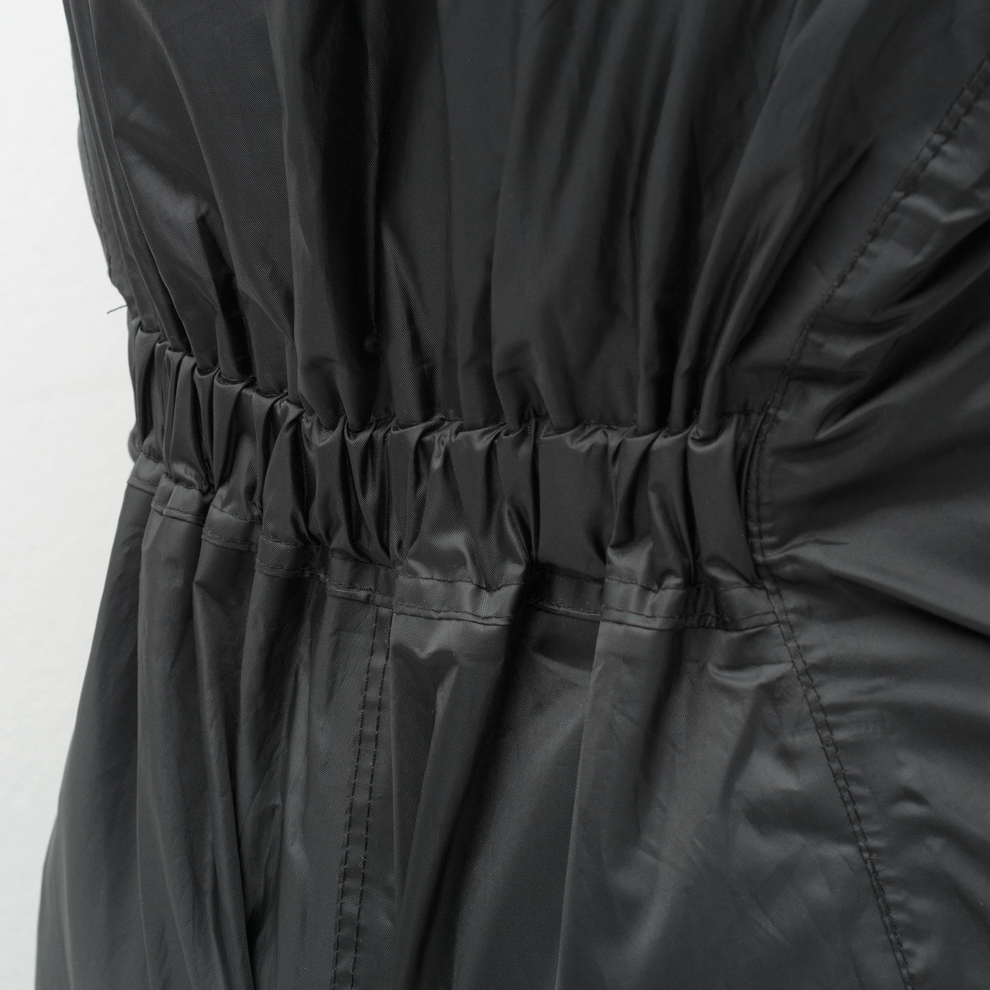 Tucano Urbano tuta antipioggia moto Nano Start. Antipioggia donna super compattabile. Abbigliamento moto unisex. Kit impermeabile moto e scooter idrorepellente, antivento. Occupa poco spazio.
