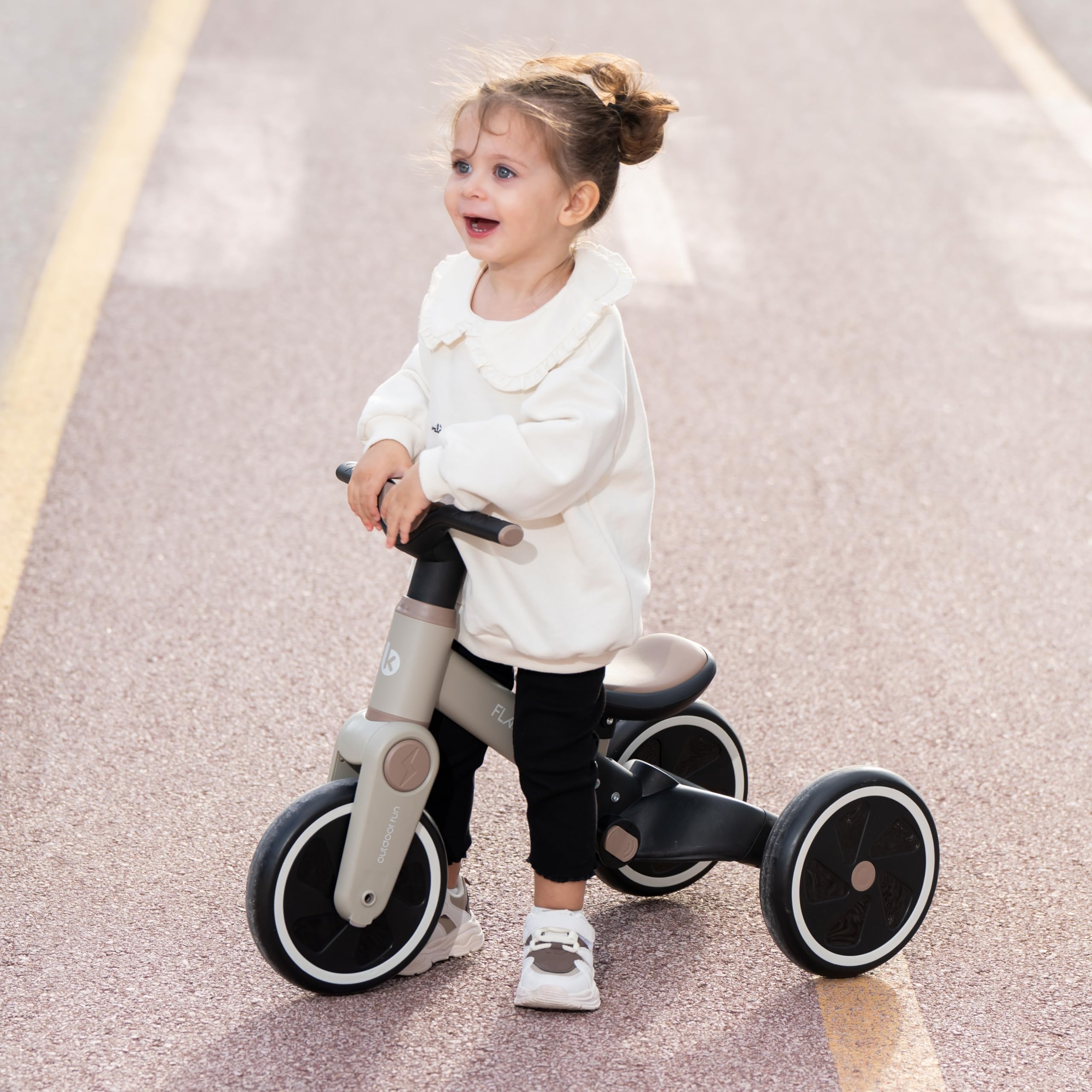 KikkaBoo Triciclo Evolutivo de Bebé 5 en 1 Flash, Desde 18 Meses a 4 Años, Transformable en Bicicleta Sin Pedales, con Manillar de Empuje Ajustable, Ligero, Ruedas EVA, Gris