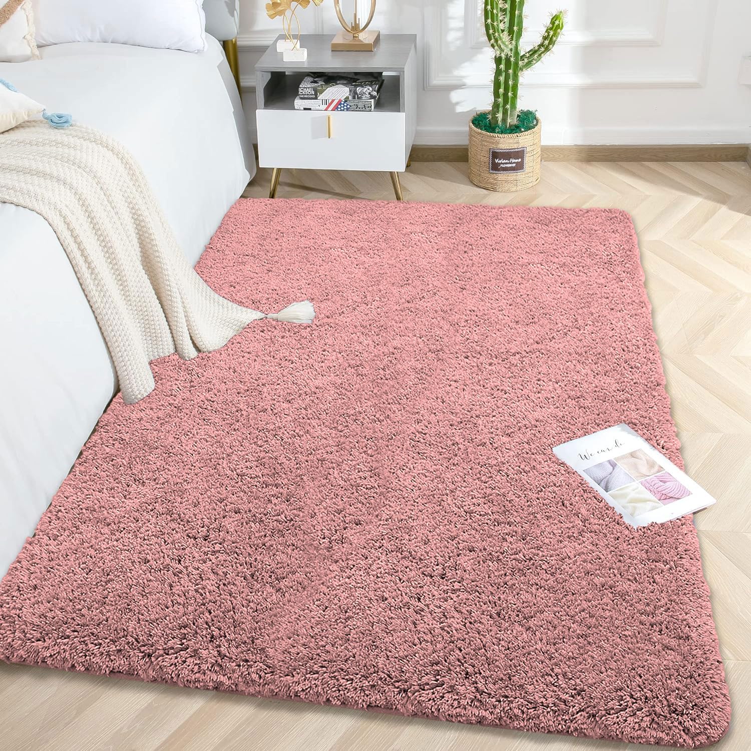 LUXE HOME INTERNATIONAL Carpet Super Soft Anti Slip Vegas Rectangular Rugs For Bedroom,Livingroom(Fuscia,4X6 Feet),Pink