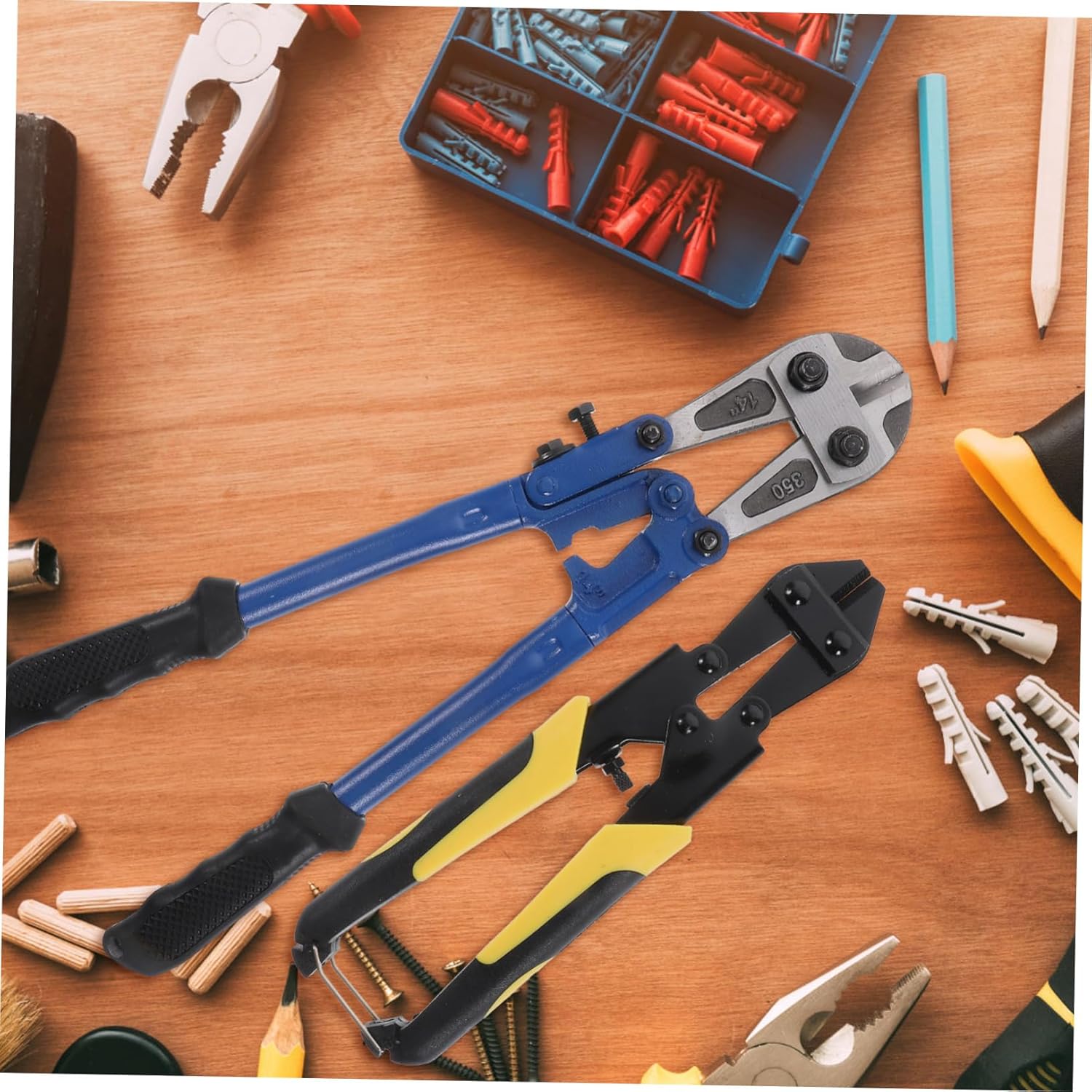 Cabilock 2pcs Heavy Duty Bolt Cutter Ergonomic Cable Cutter for Wire Chain and Fencing Made for Maximum Cutting Power