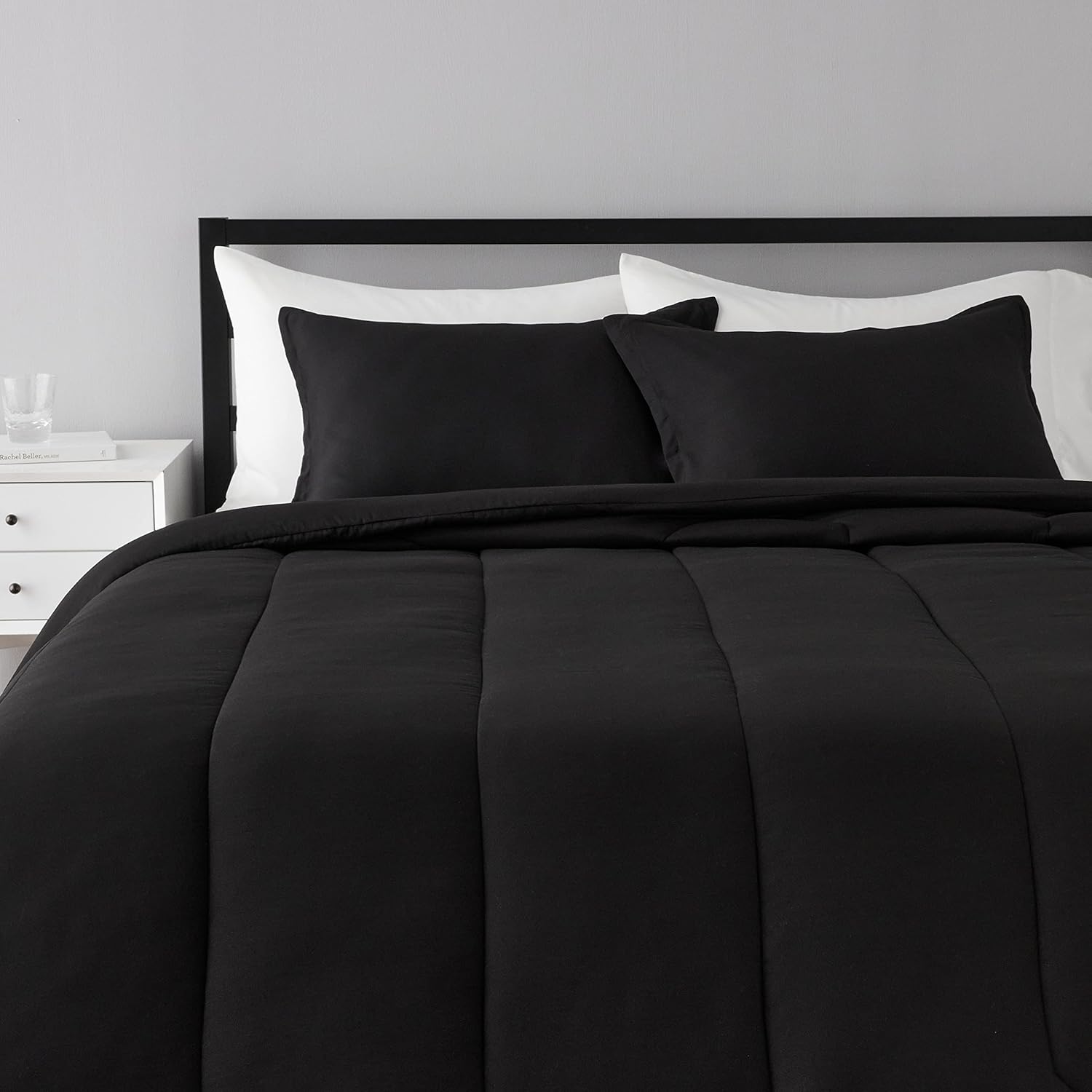 AmazonBasics Comforter Set, Full / Queen, Black, Microfiber, UltraSoft Amazon.in Home & Kitchen