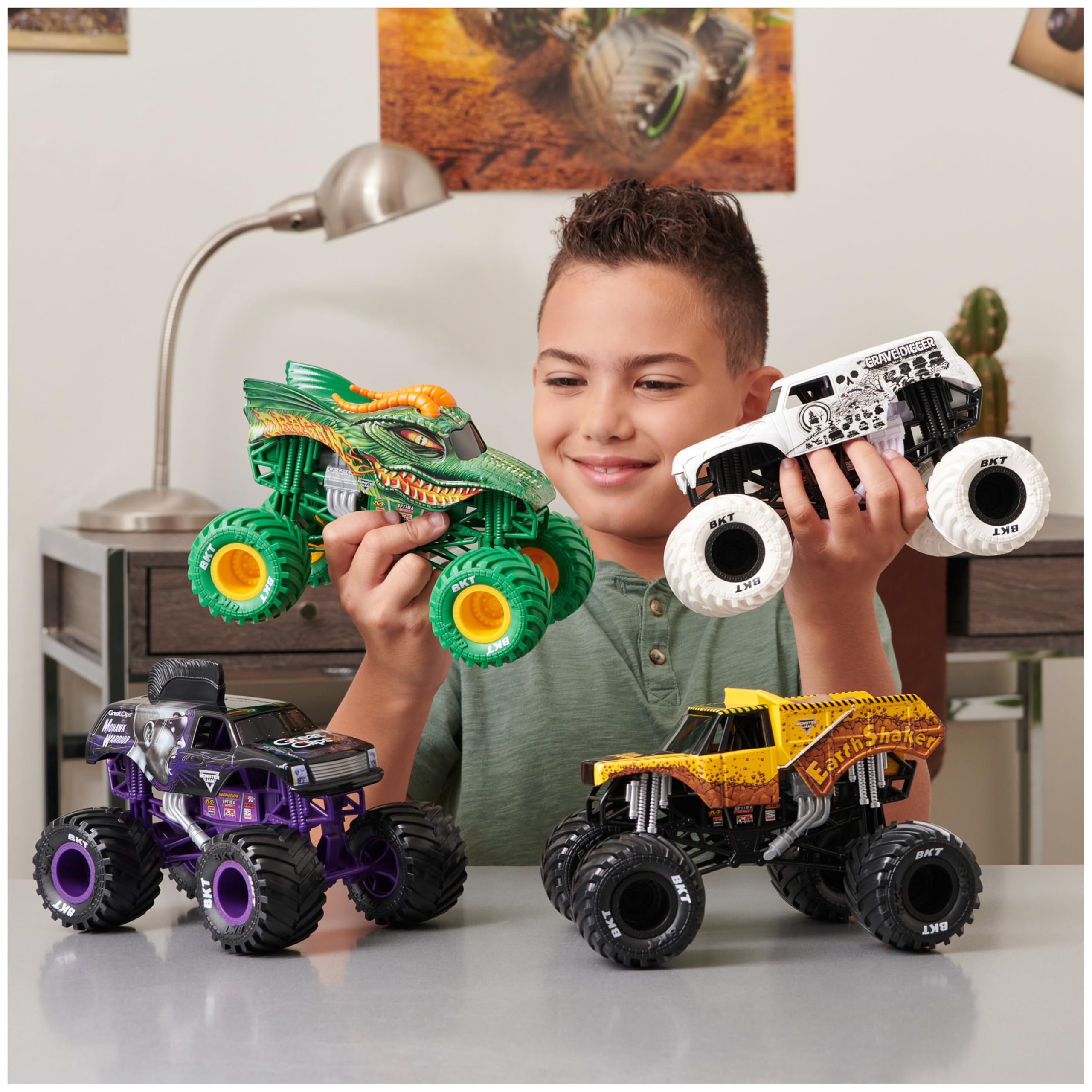 Monster Jam Zabawka samochód ciężarowy 1 do 24 mm dalmatyńczyk M27