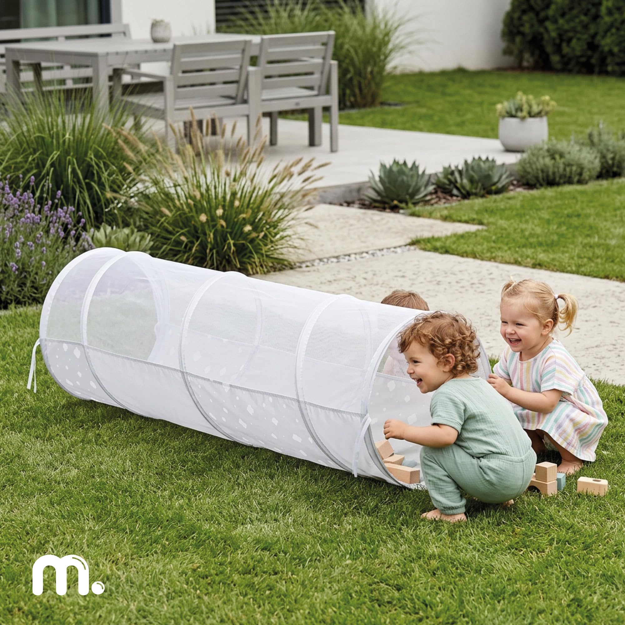 mamabrum 3-in-1 Spielzelt Set für Kinder, Dreieckszelt mit Tunnel und Spielwürfel, Polyester, Grau mit weißem Muster, 80 × 80 × 86 cm, ab 36 Monaten, Indoor