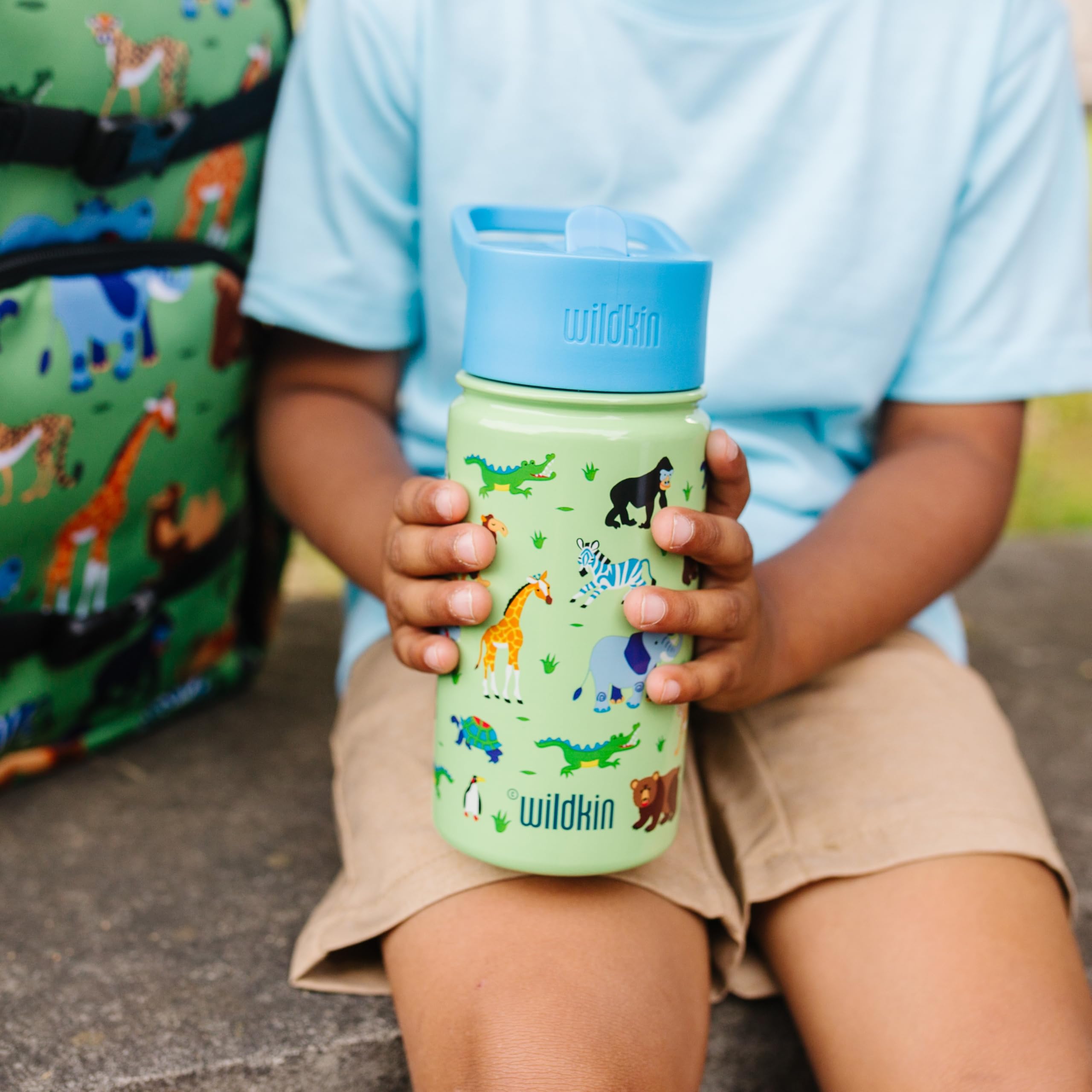 Wildkin - Botella De Agua Reutilizable De Acero Inoxidable Sin Bpa Con Tapa A Prueba De Fugas Para Ninos Y Ninas Aislada Duradera Y Facil De Limpiar Para Ninos Pequenos 14 Onzas Unicornio