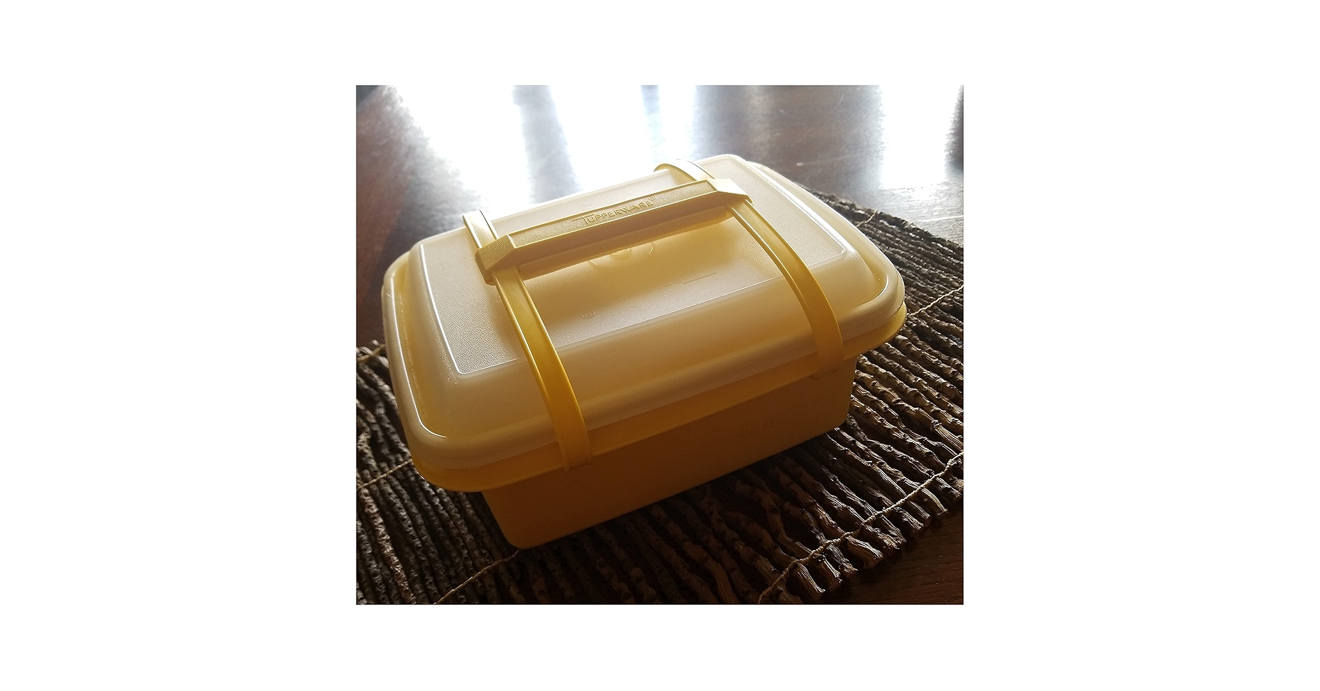 Amazon.com: Tupperware Vintage 3 Piece Yellow Lunch Box, Ice