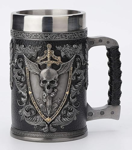 Veronese Design 6 14 pulgadas teutónico con cresta de cresta de cerveza Stein de resina fundida en frío Estatua de acabado de peltre para decoración