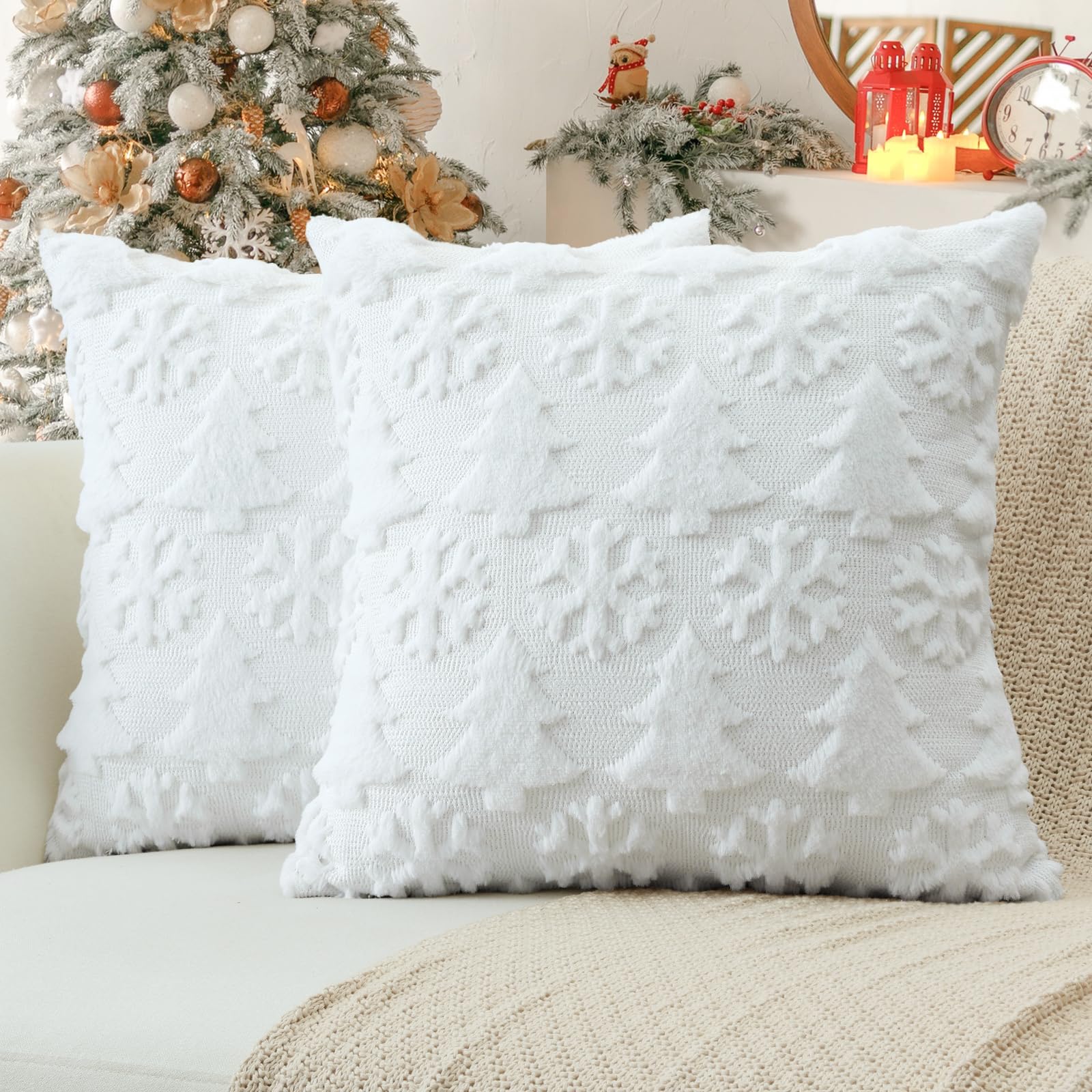 Sungeek Set of 2 Christmas Cushion Covers 60x60 cm, Soft Plush Faux Fur Christmas Tree Snowflake Winter Holiday Xmas Decorative Square Throw Pillow Cover Cases for Sofa Couch Bed Living Room, White
