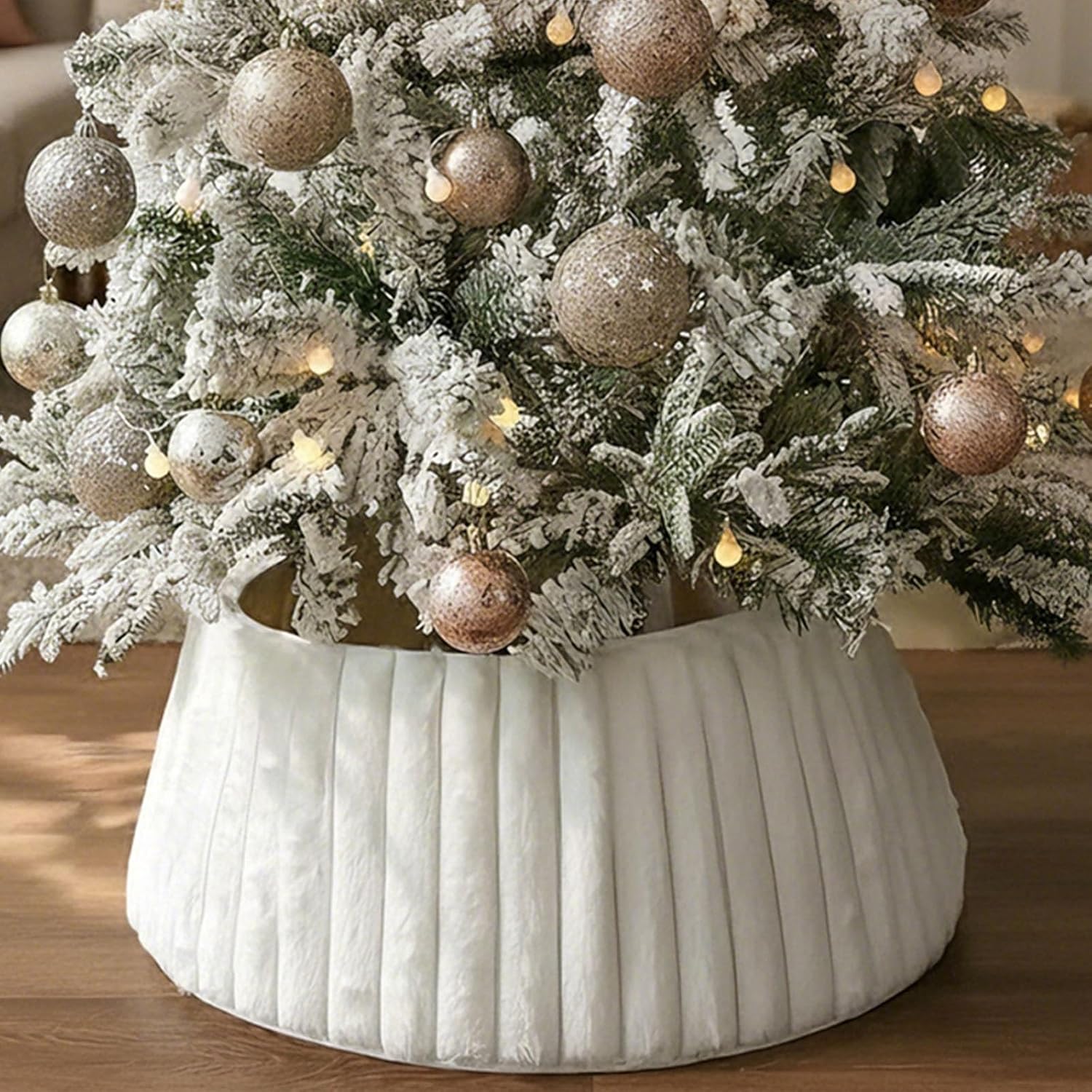 Christmas Tree Collar Skirt, 28in White Christmas Tree Skirts, Soft Plush Tree Skirt Collar for Artificial Trees, Christmas Tree Bottom Cover for Holiday Home Party Indoor Outdoor Decoration