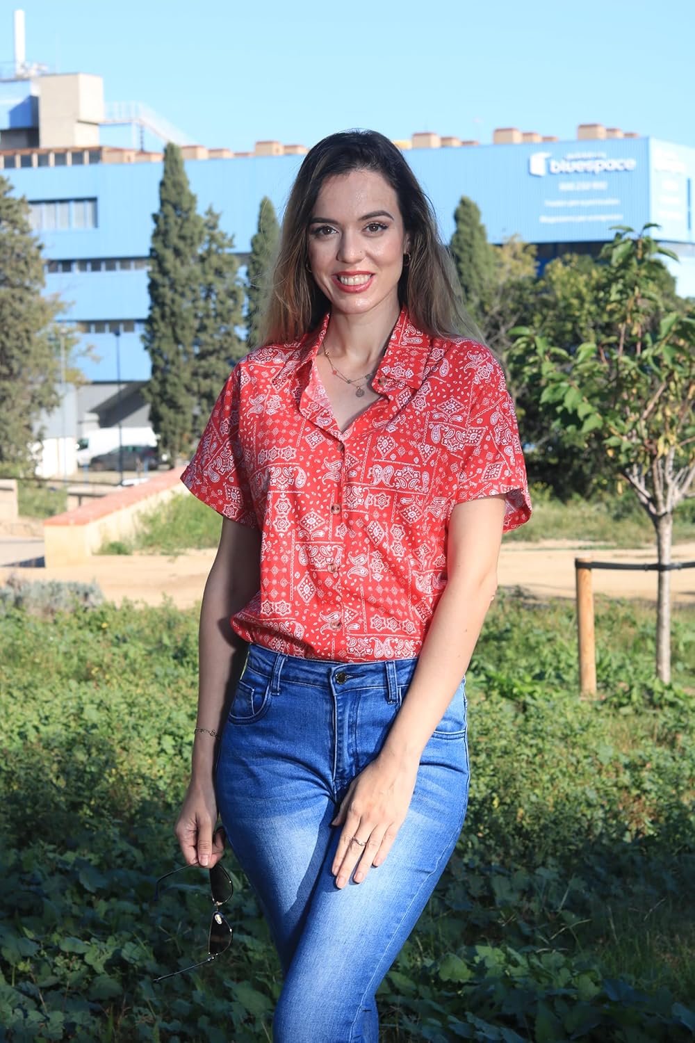 Zeagoo Womens Boho Linen Cotton Button Down Shirt Loose Short Sleeve Collared Office Casual Shirt Blouse with Pocket - Image 3