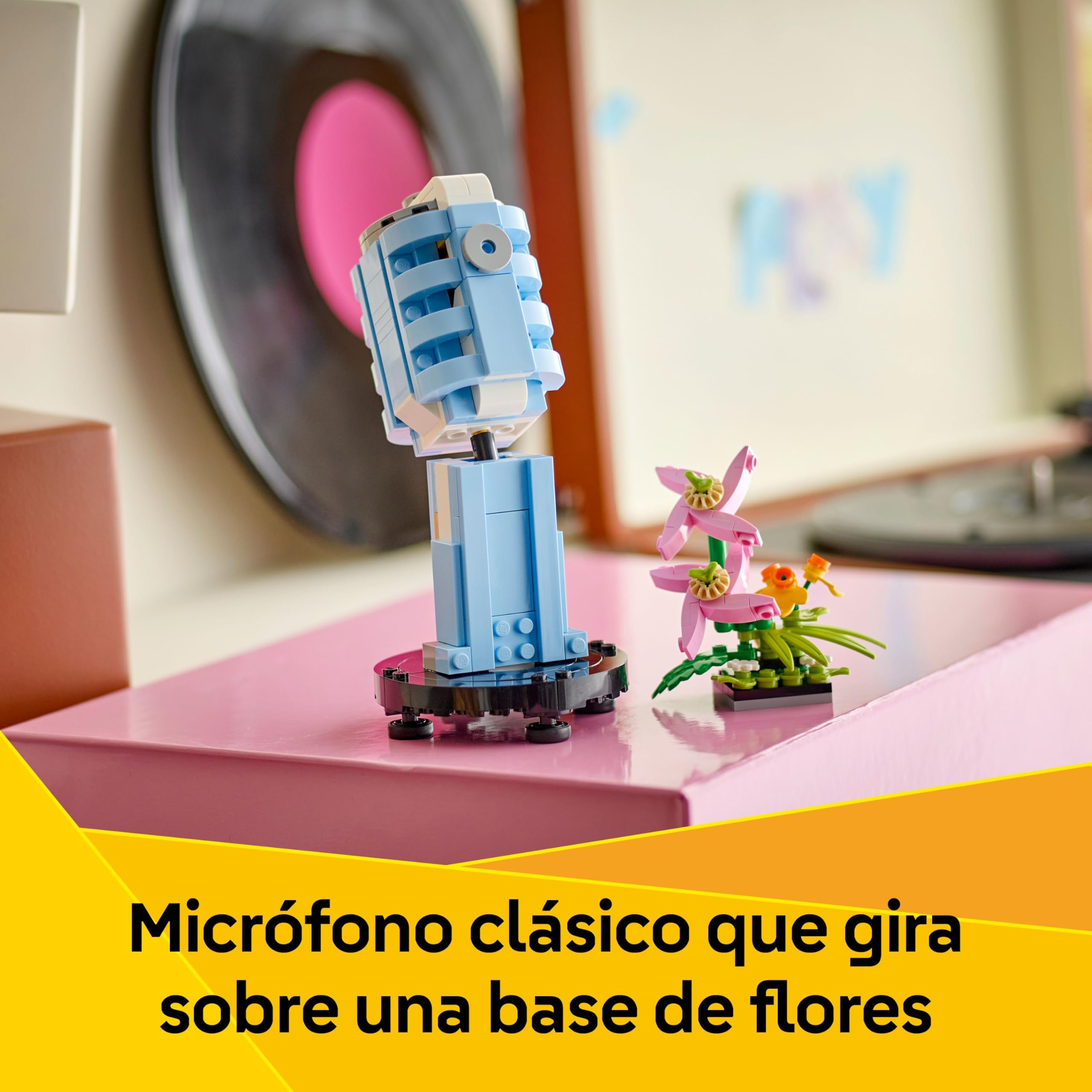 LEGO Creator 3 en 1 Tocadiscos con Flores Vintage, Set de Construcción Musical Convertible en Radio Retro o Micrófono de Juguete, Juguetes Musicales para Niñas y Niños de 8+ Años 31172