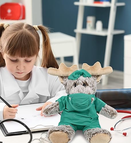 Miniatura 7 de DolliBu Juguete de peluche de doctor con alce sentado con capucha marrón, súper suave, alce, con uniforme y gorro con personalización, 8 pulgadas